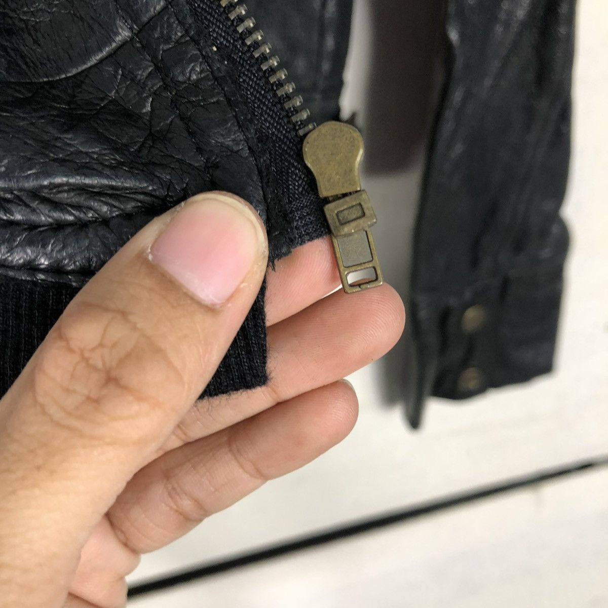 Japanese Brand 🔥VINTAGE CROPPED BIKER LEATHER JACKET BRUSH ISSEY MIYAKE Size US S / EU 44-46 / 1 - 20 Thumbnail