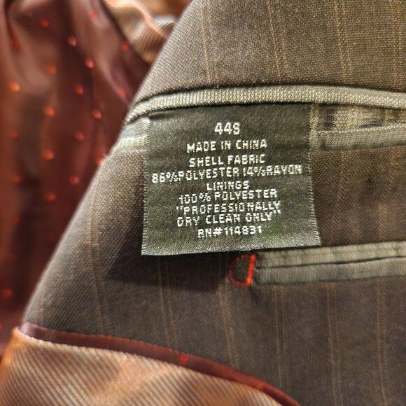 Fubu Fubu men's brown 2pc suit size: 44S pants: 36/23 Size 44S - 5 Thumbnail