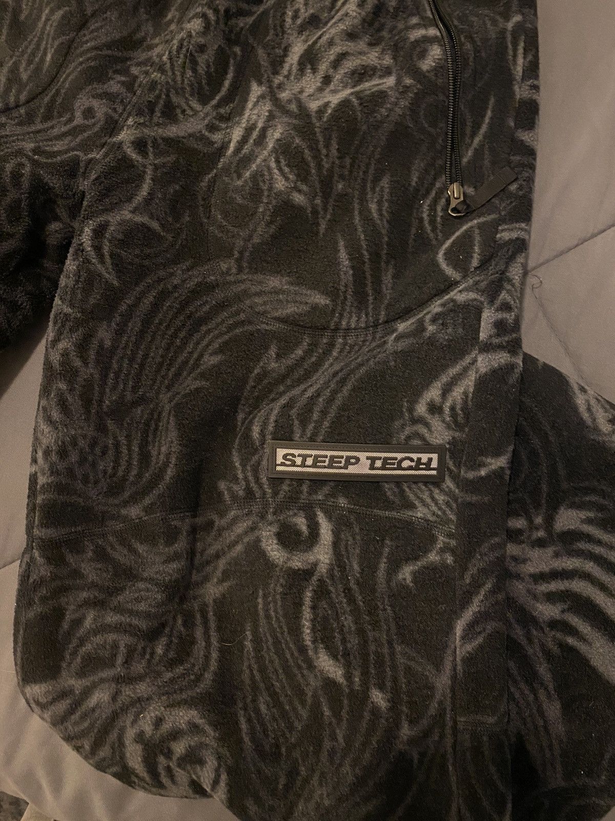 Supreme × The North Face Supreme The North Face Steep Tech Fleece Pant Size US 32 / EU 48 - 4 Thumbnail