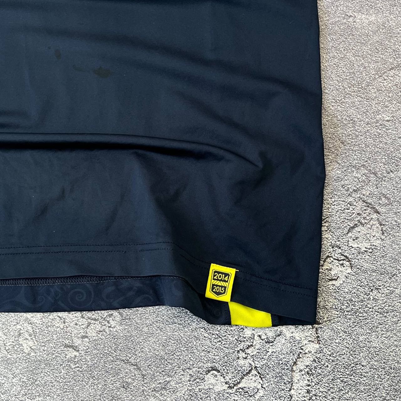 Other Vintage Under Armour 2014/2015 jersey Tottenham training Size US XL / EU 56 / 4 - 13 Thumbnail