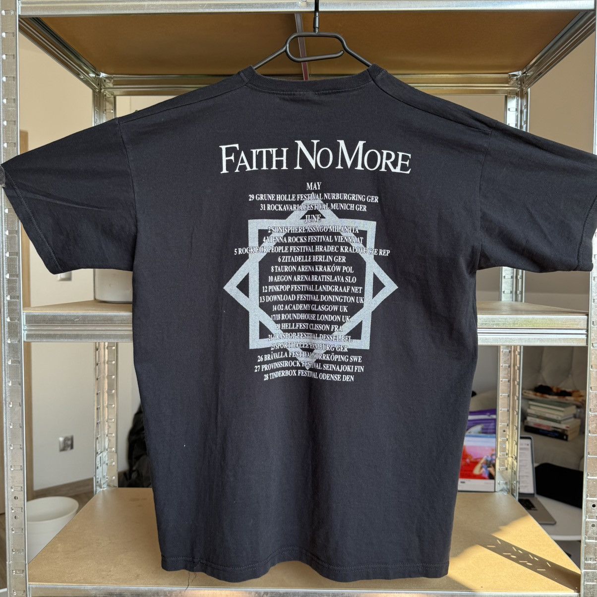 Vintage Vintage Faith No More We Care a Lot Tees 90s 00s Metal Rock Size US L / EU 52-54 / 3 - 2 Thumbnail
