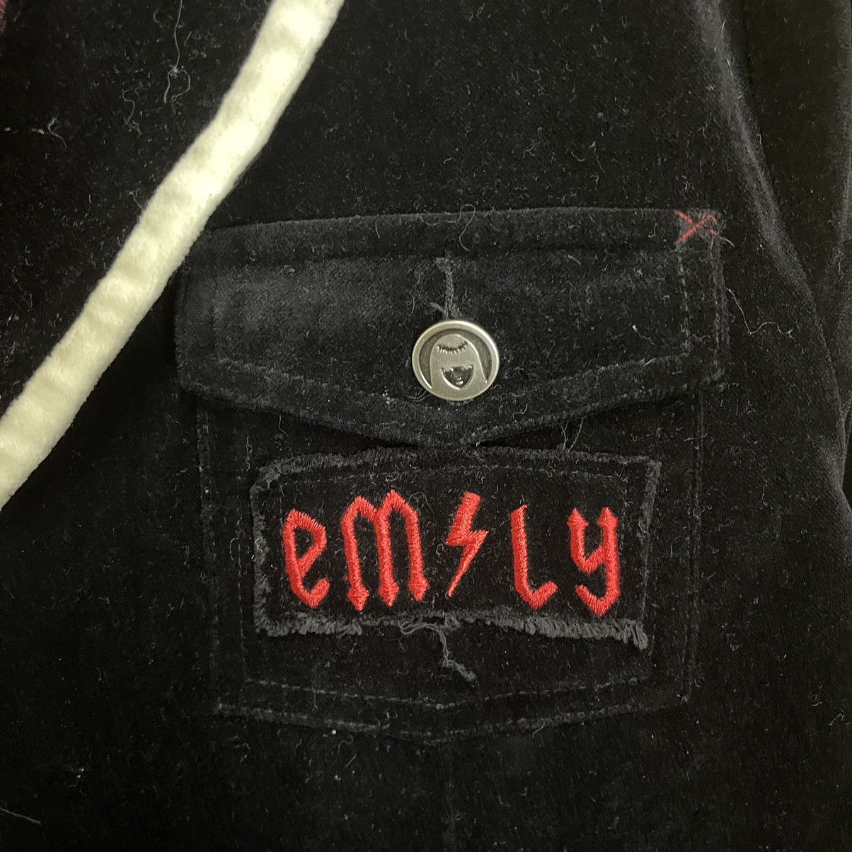 Japanese Brand × Vintage Emily the Strange Velvet Coat Size US S / EU 44-46 / 1 - 3 Thumbnail