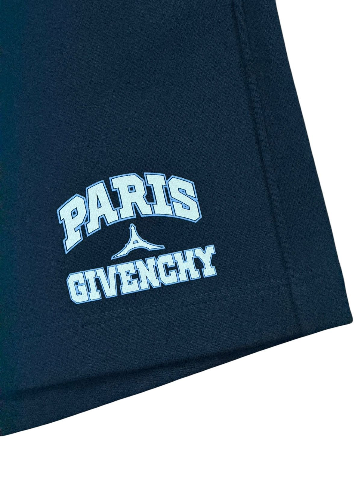 Givenchy Givenchy Paris Logo Navy Blue Sweatshorts Size US 40 / EU 56 - 2 Thumbnail