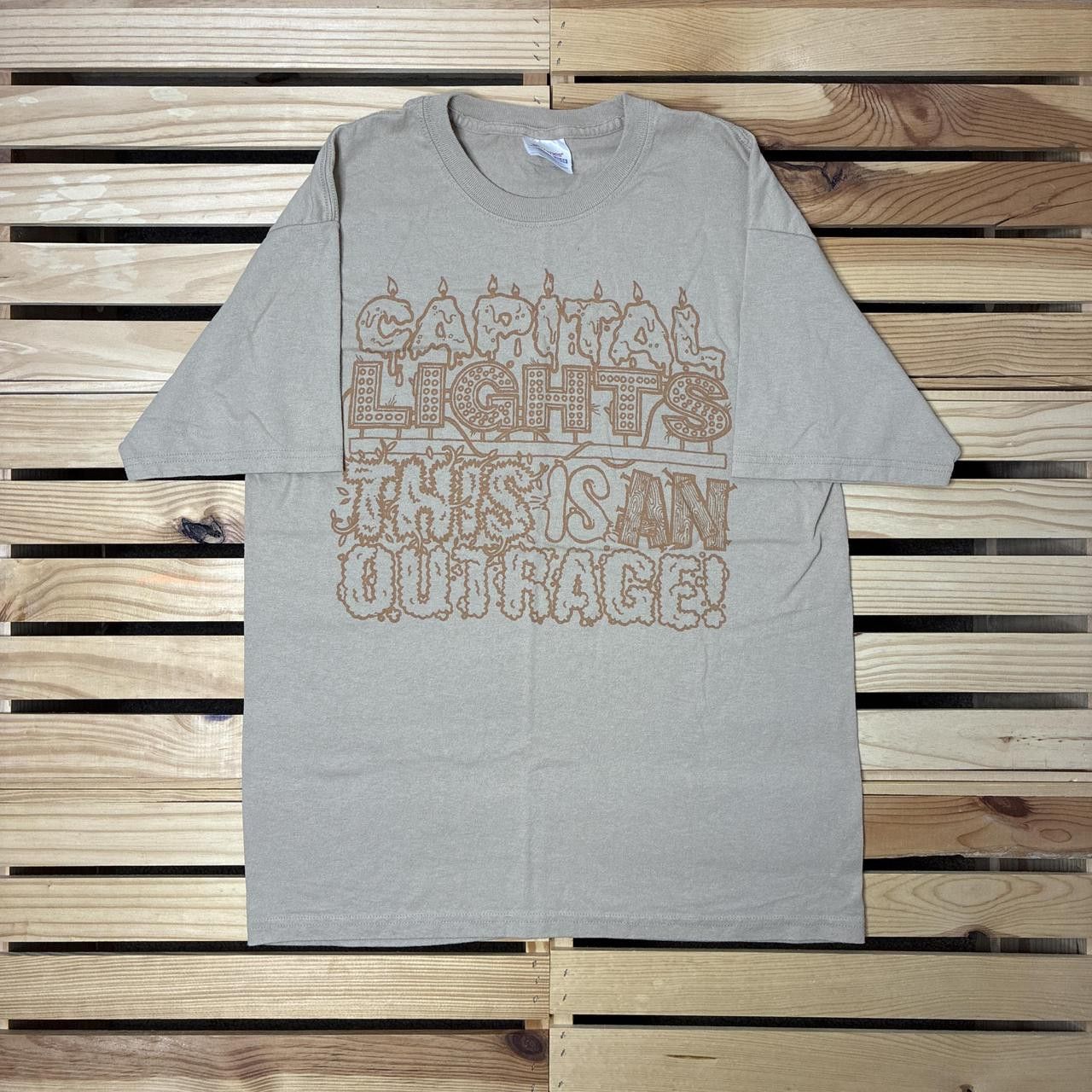 Hanes Vintage Capital Lights Beige Y2K Band Tee Size Medium Size US M / EU 48-50 / 2 - 1 Thumbnail