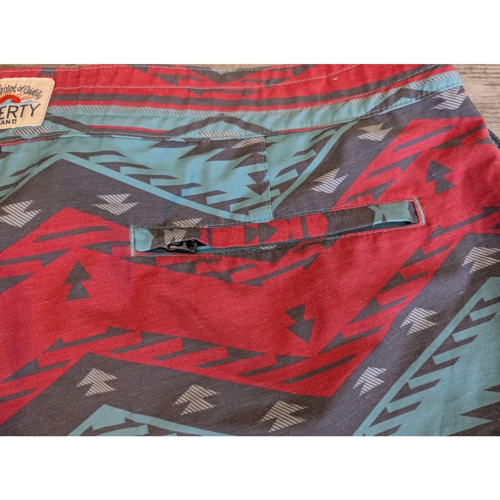 Faherty Faherty Brand Men’s Drawstring Board Shorts 36 Aztec Geometric Multicolor Lightweight Bottom Mens Size US 36 / EU 52 - 7 Thumbnail