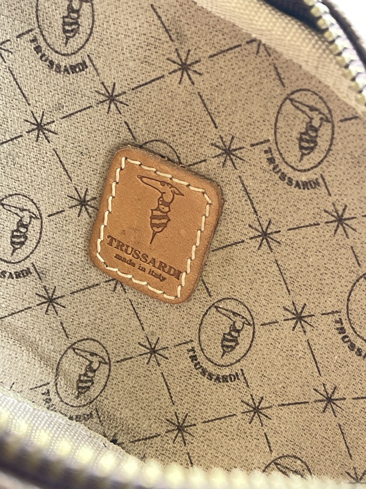 Trussardi Authentic Vintage Trussardi Mini Crossbody Bags Size ONE SIZE - 16 Thumbnail