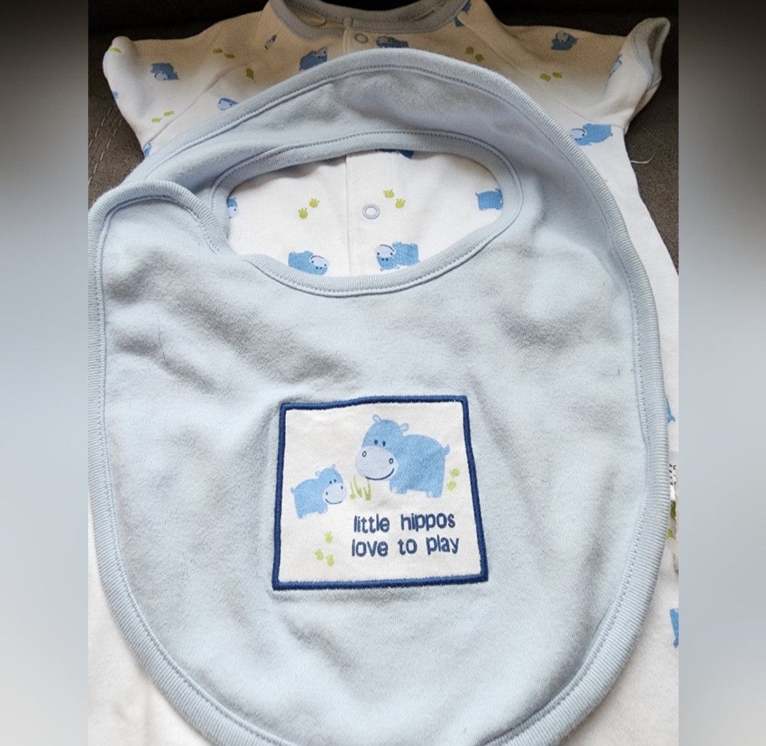 Gap NWT Baby GAP Blue Hippo One Piece Hat Bib Set 3-6 Months Size US XXS / EU 40 - 7 Thumbnail