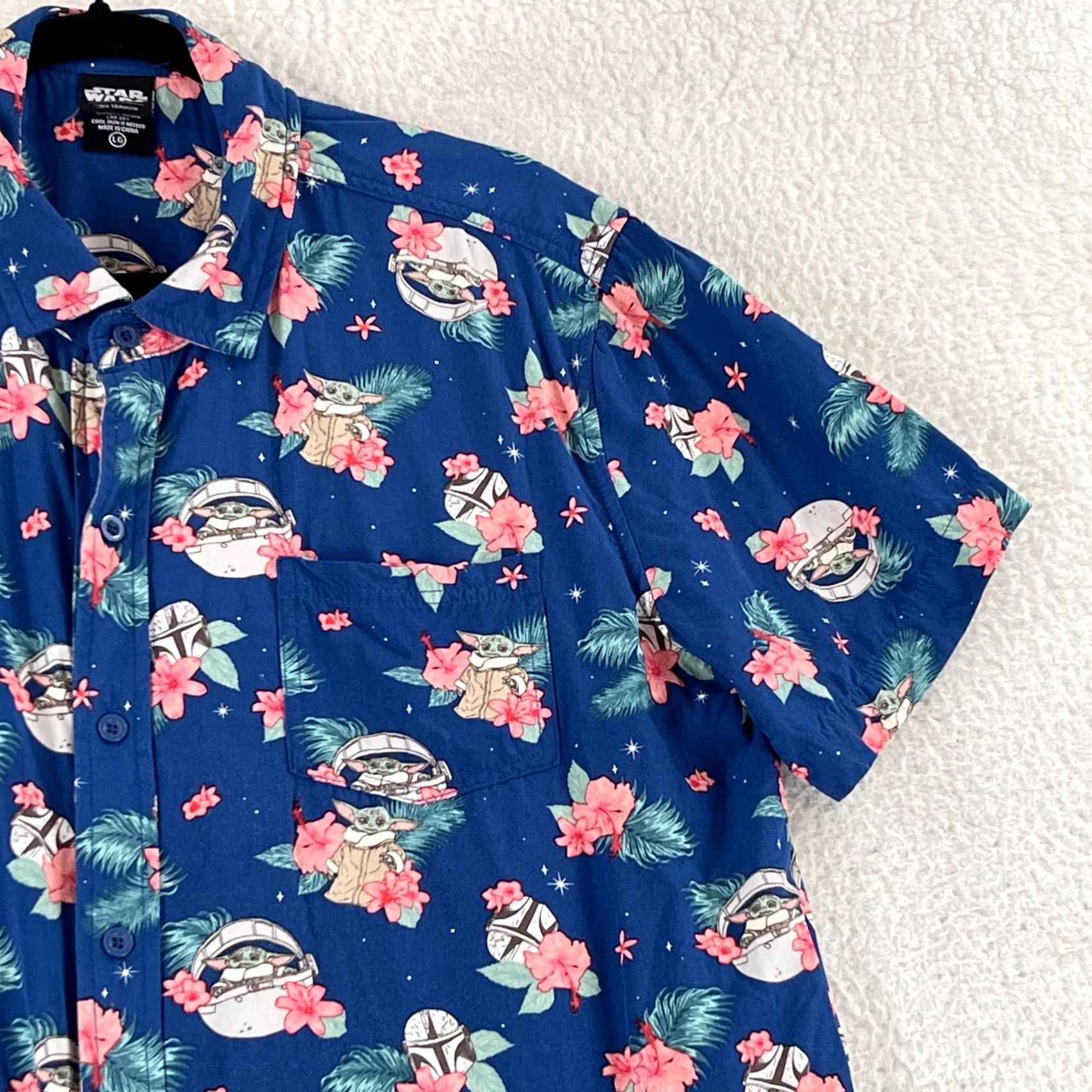 Star Wars Star Wars x Our Universe Button-Up Shirt Mens Large Blue Grogu Hawaiian Casual Size US L / EU 52-54 / 3 - 3 Thumbnail