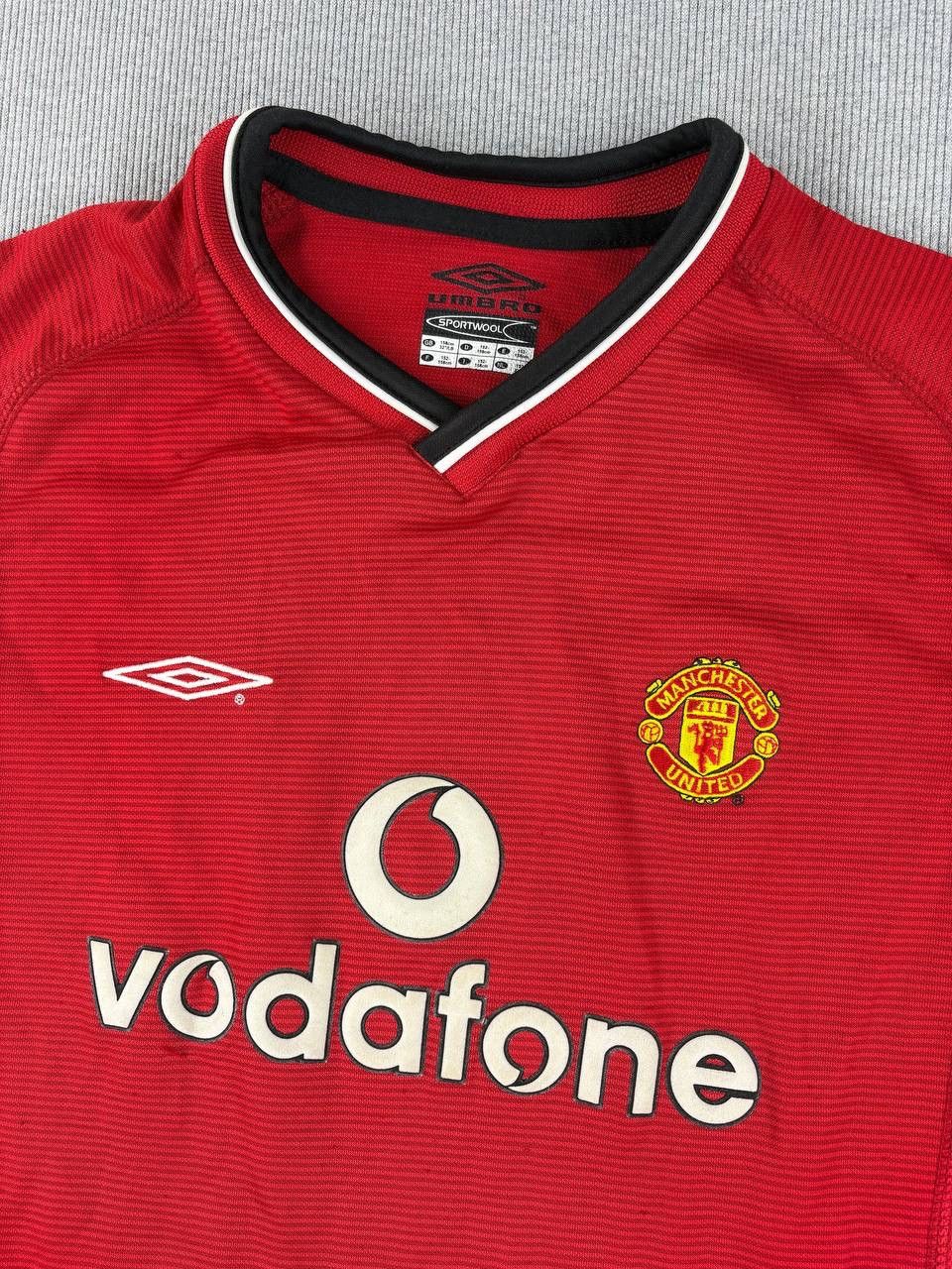 Umbro Manchester United vintage Umbro 2000/02 soccer jersey red Size US XXS / EU 40 - 3 Thumbnail
