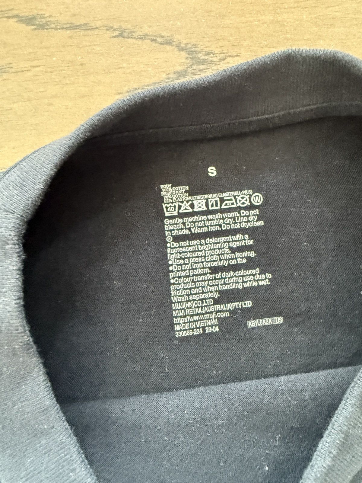Muji MUJI Japan Mens Brushed Jersey Africa Cotton Navy T Shirt Size US S / EU 44-46 / 1 - 7 Thumbnail