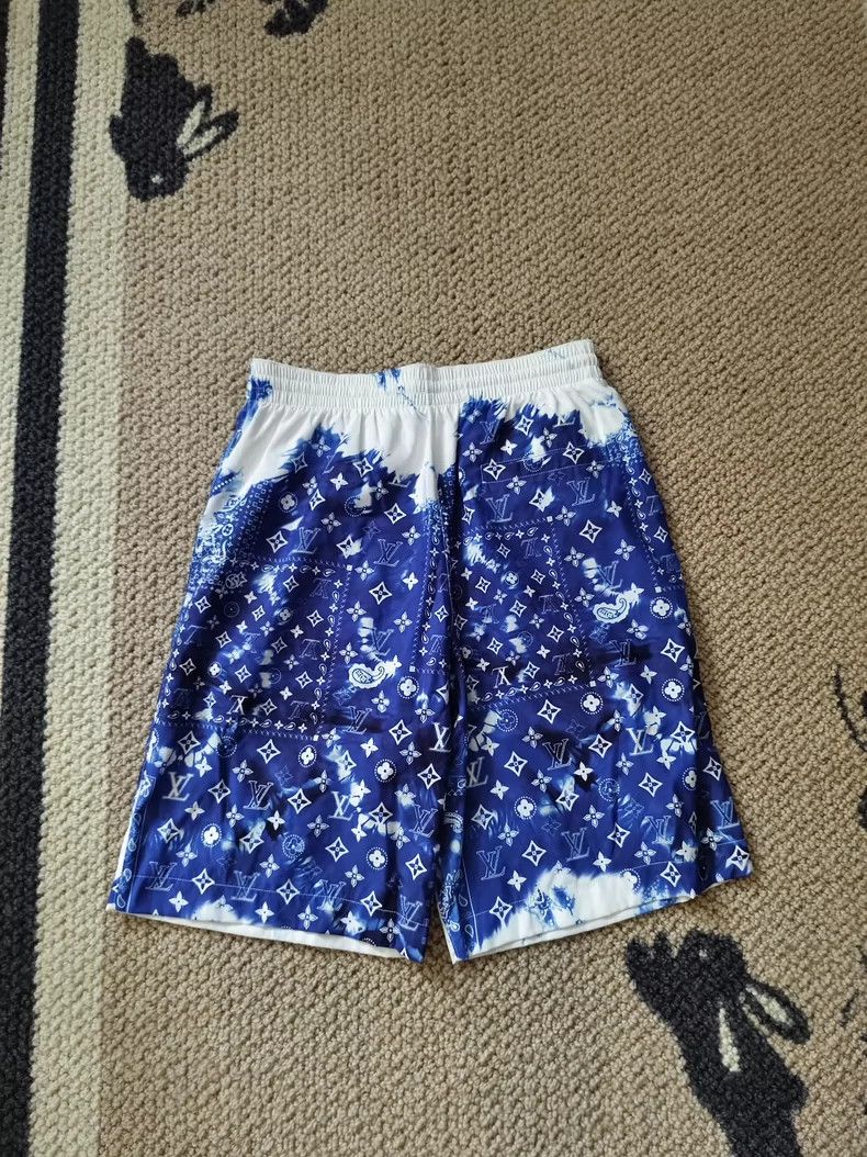 Louis Vuitton Louis Vuitton size xs Blue and white tie-dyed shorts Size US 28 / EU 44 - 6 Thumbnail
