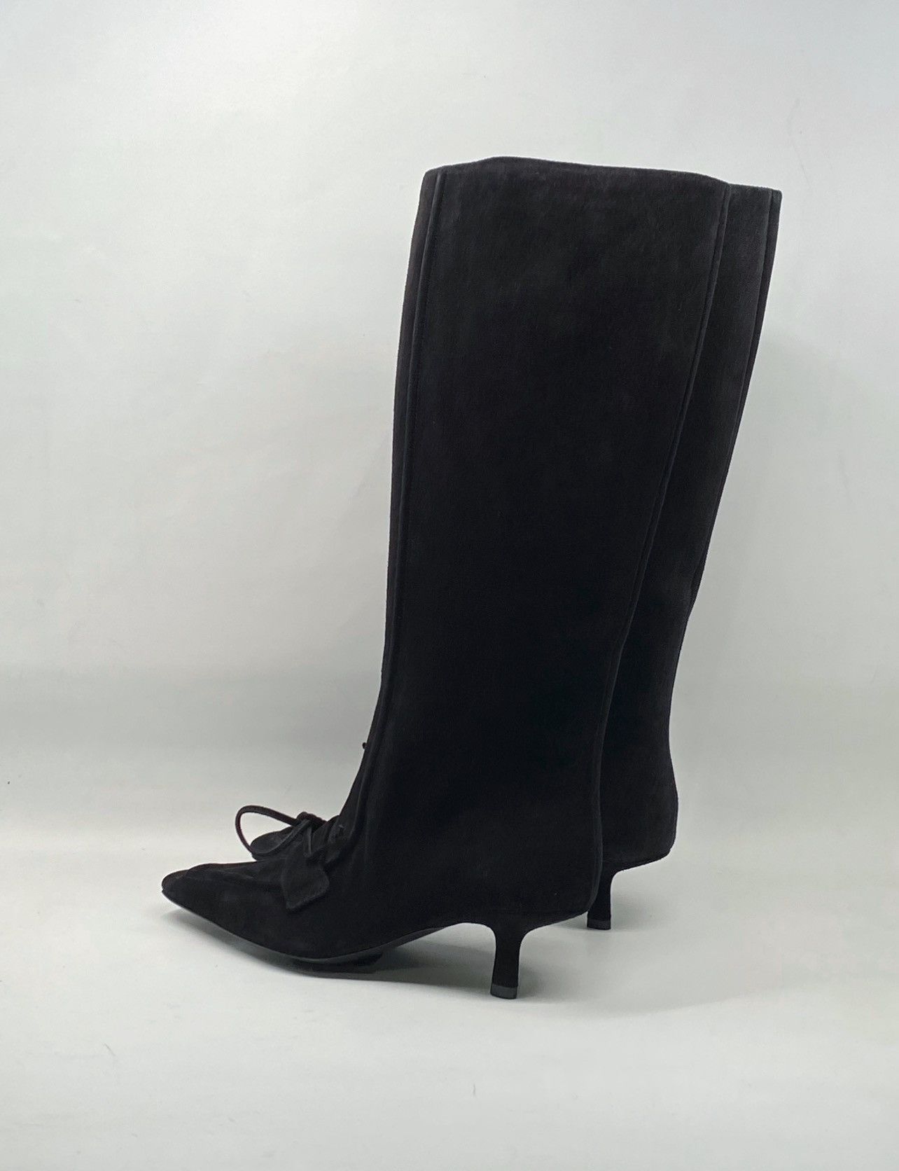 Burberry Burberry Storm Tall Suede Boots size 37 Size US 7 / IT 37 - 9 Thumbnail