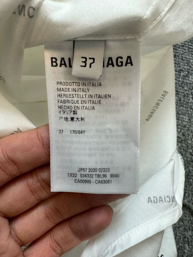 Balenciaga Balenciaga size 37 White short sleeve shirt with full logo Size US M / EU 48-50 / 2 - 5 Thumbnail