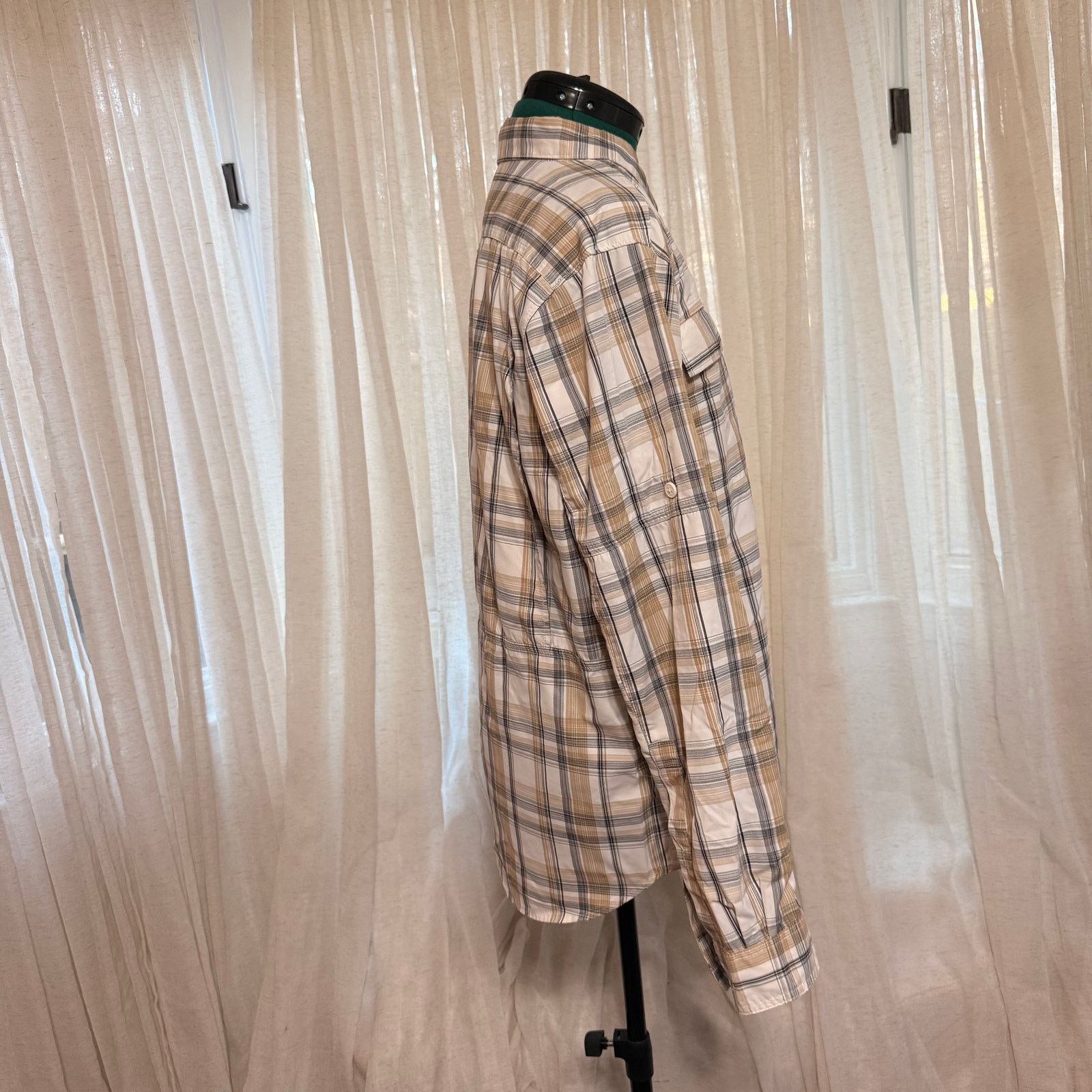 Columbia Columbia Tan Plaid Omni-Shade Button-Up Shirt | Sz M Size US M / EU 48-50 / 2 - 4 Thumbnail
