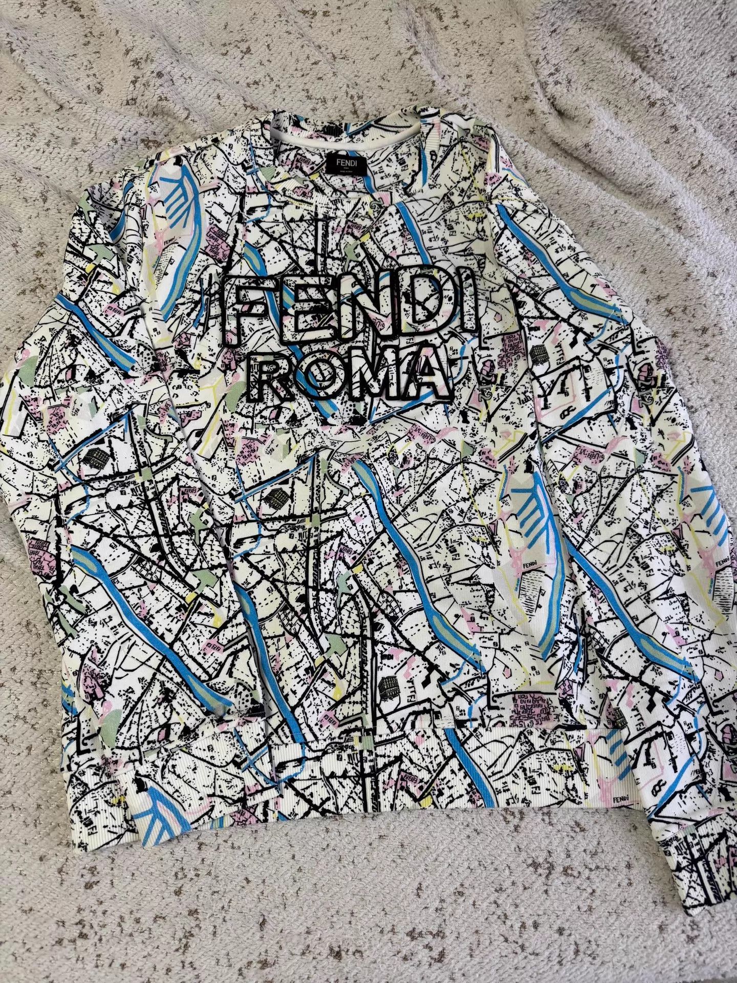 Fendi Fendi Authentic Sweatshirt M Size Size US M / EU 48-50 / 2 - 1 Thumbnail