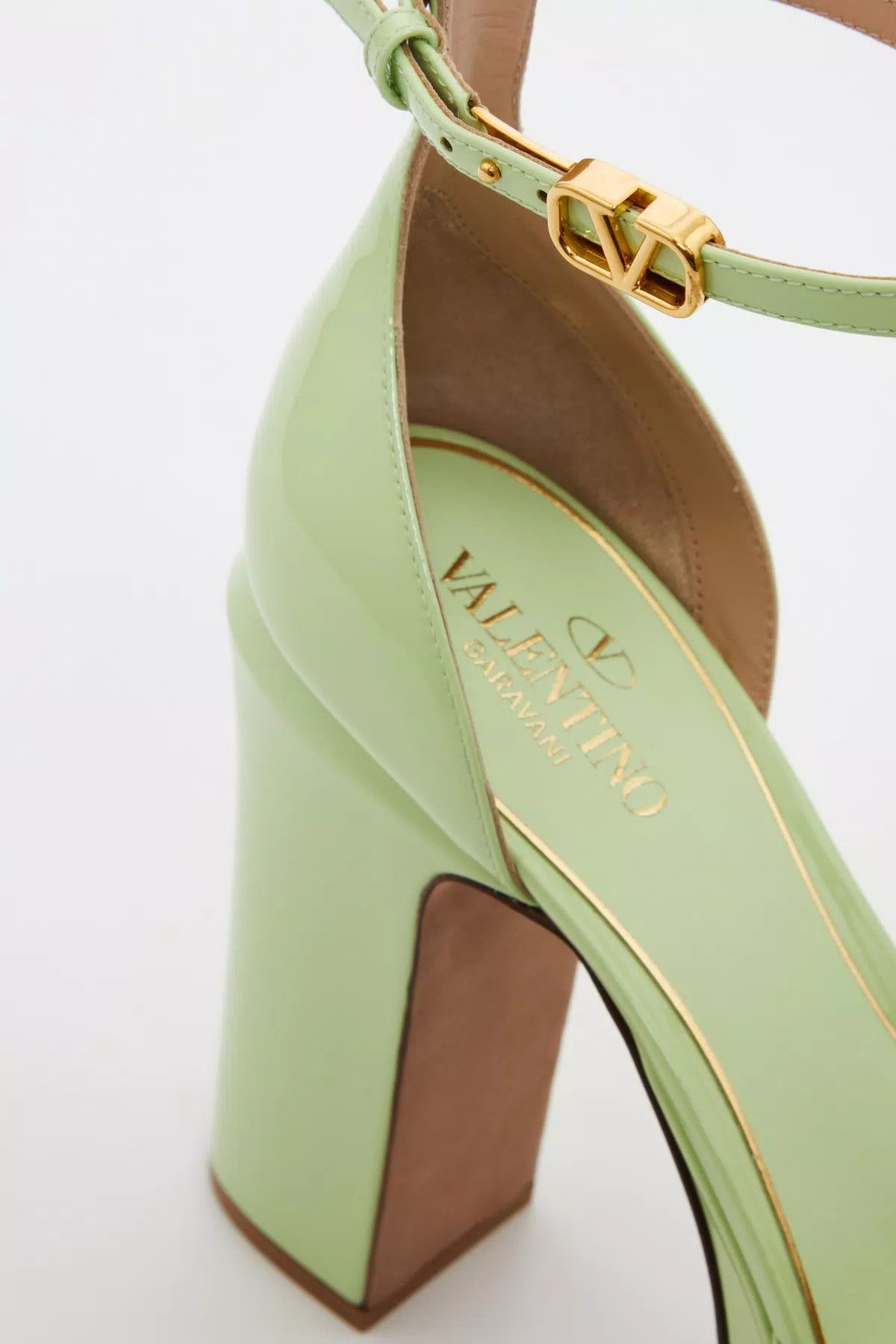 Valentino o1s1wg111125 Tan-Go Platform Sandals In Green Size US 8.5 / IT 38.5 - 2 Thumbnail