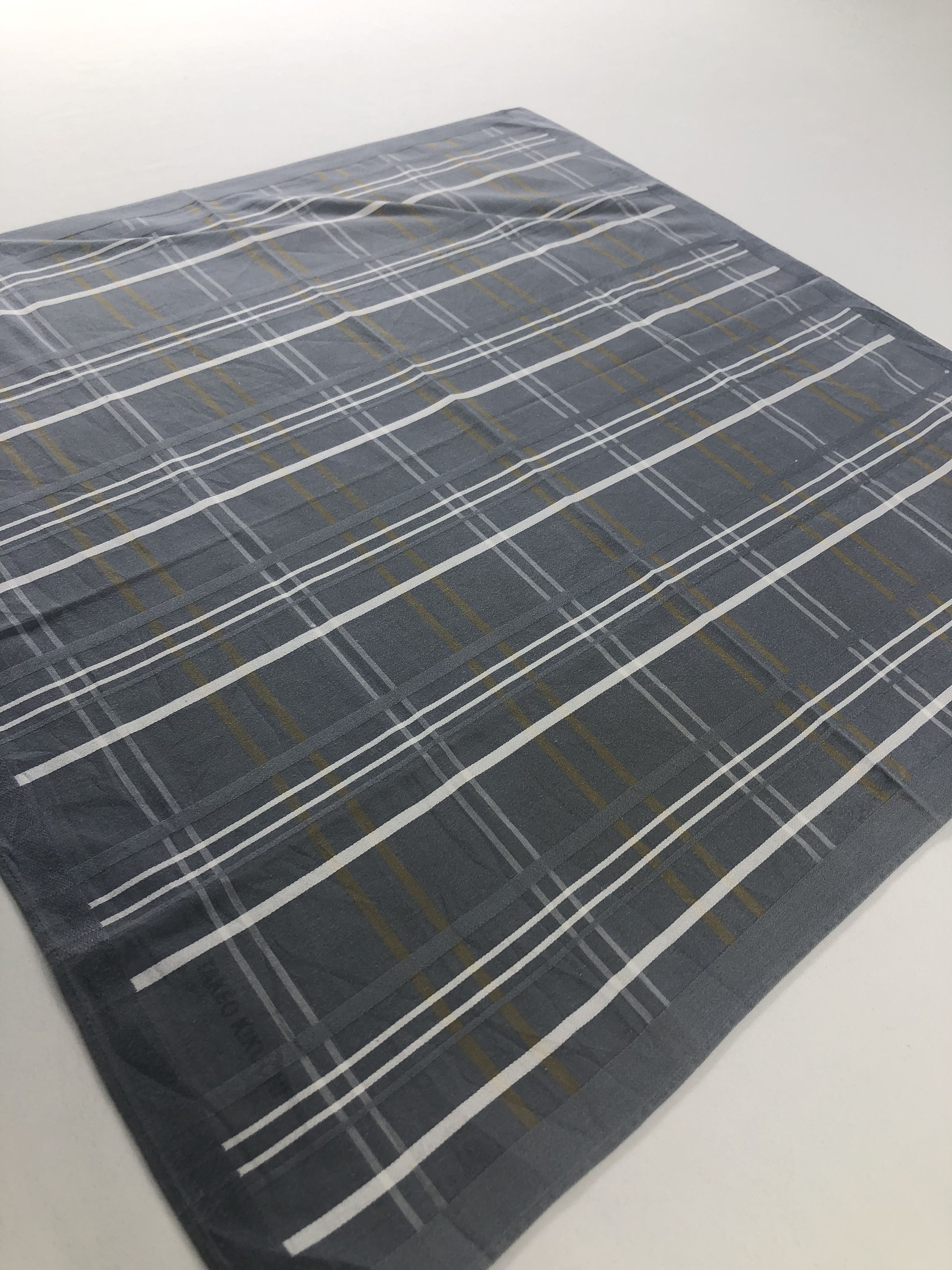 Takeo Kikuchi Takeo Kikuchi Handkerchief / Bandana / Neckerchief Size ONE SIZE - 3 Thumbnail