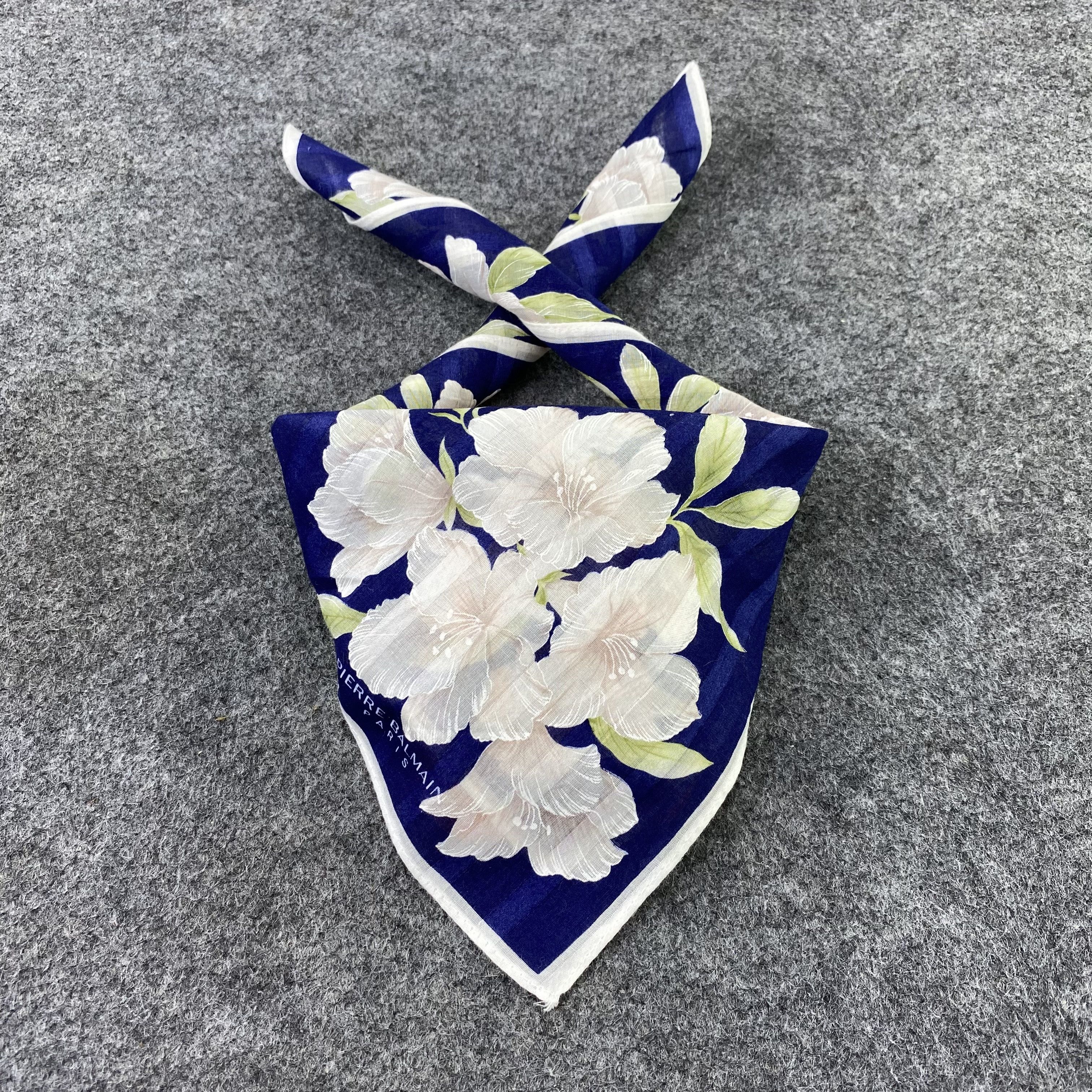 Pierre Balmain Pierre Balmain Handkerchief / Bandana / Neckerchief -B759 Size ONE SIZE - 2 Thumbnail