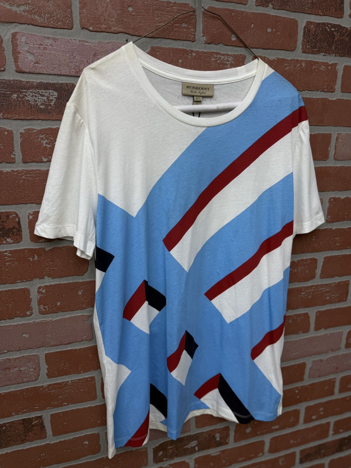Burberry Burberry Men’s Tee Shirt Size Large New W Tags Size US L / EU 52-54 / 3 - 4 Thumbnail