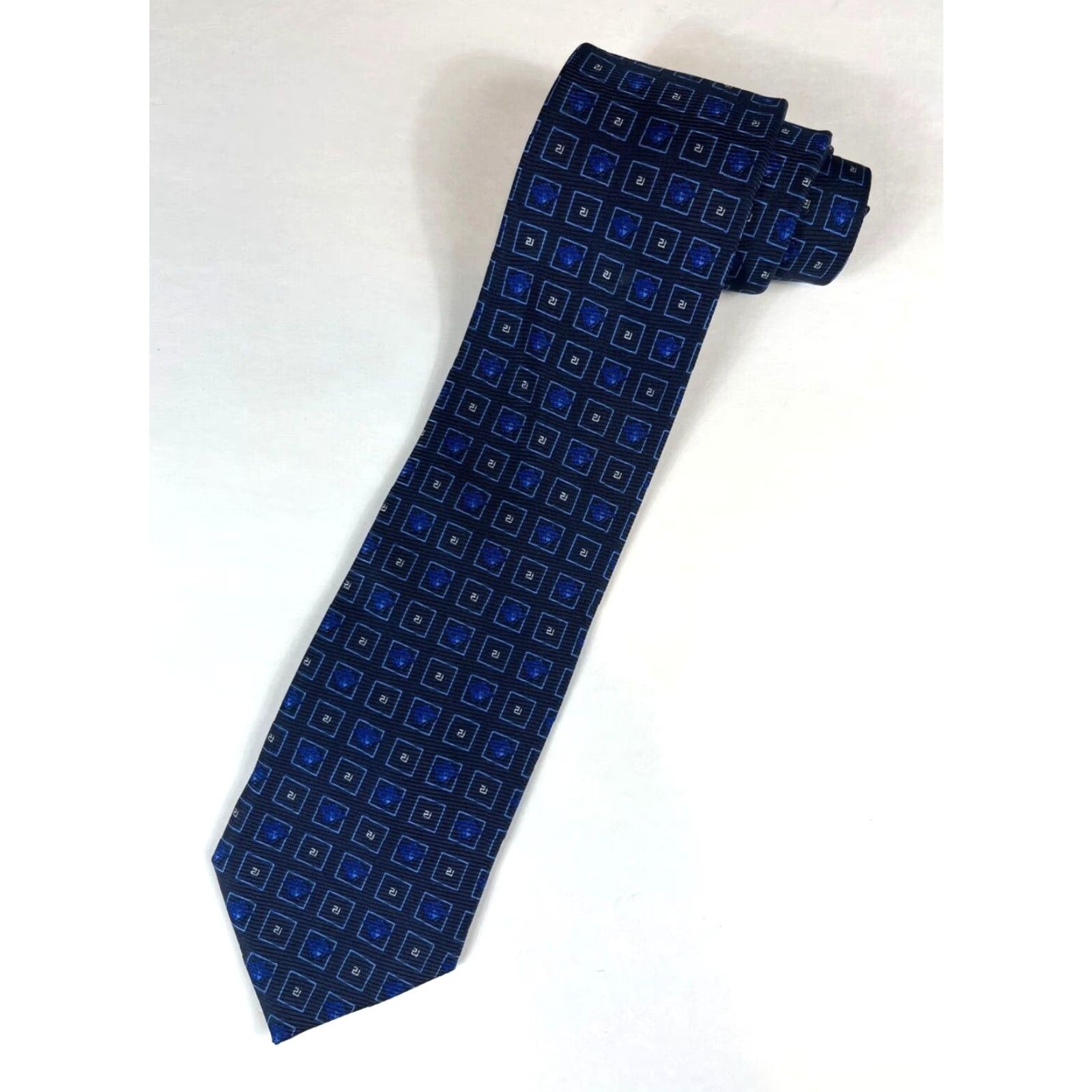 Versace VINTAGE Versace Men's Silk Tie Geometric Navy 58.75" Length 3.5" Width Made in Italy Mens Size ONE SIZE - 2 Thumbnail