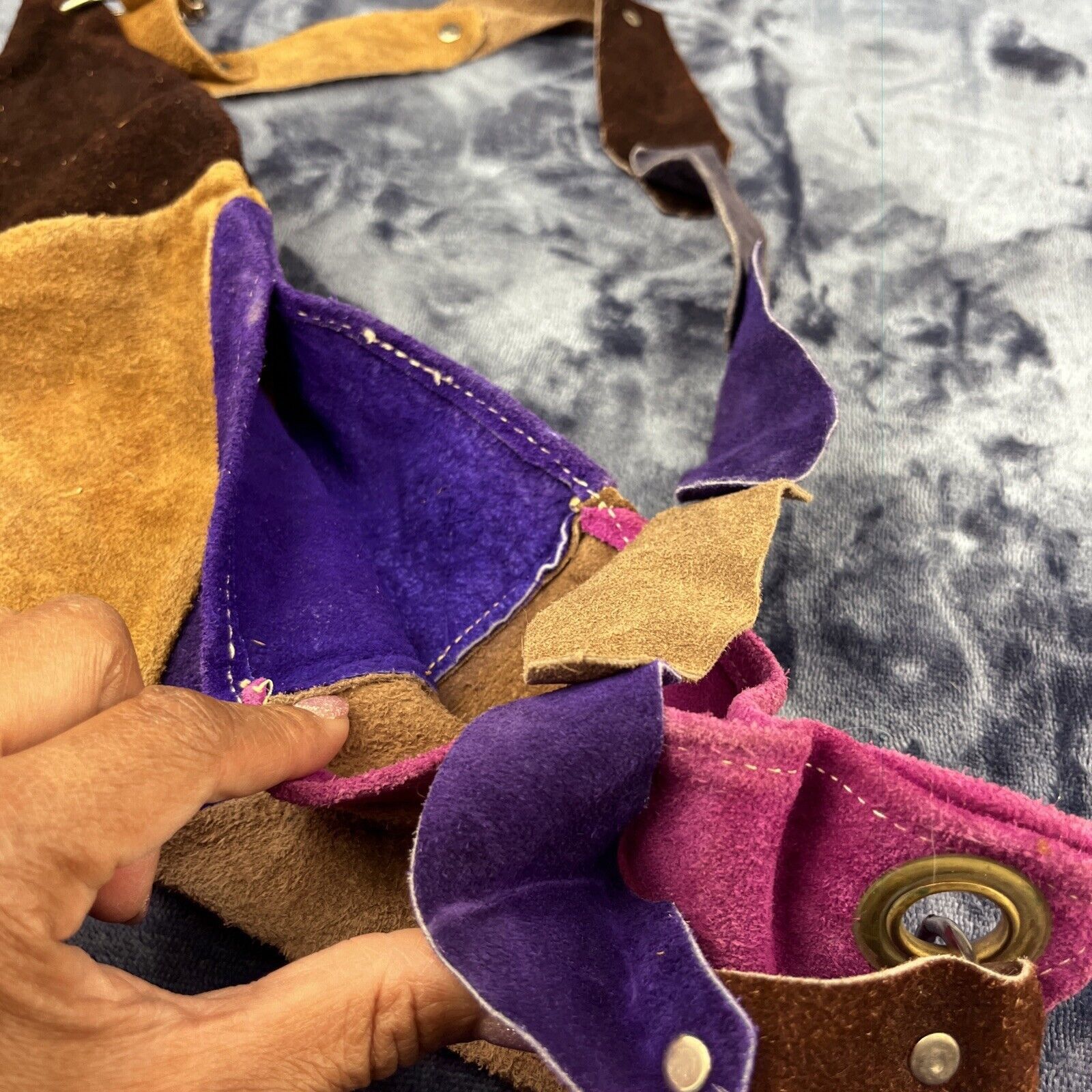 Handmade Patchwork Leather Sling Bag Handmade Canteen Holder Artsy Size ONE SIZE - 6 Thumbnail