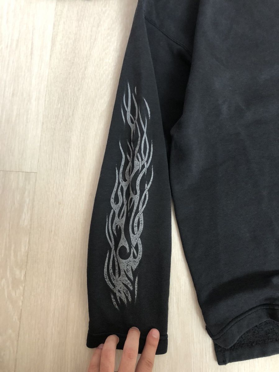 Japanese Brand × Vintage Vintage Y2K Flame Fire Sleeves Design Faded Sweatshirt Size US M / EU 48-50 / 2 - 5 Thumbnail