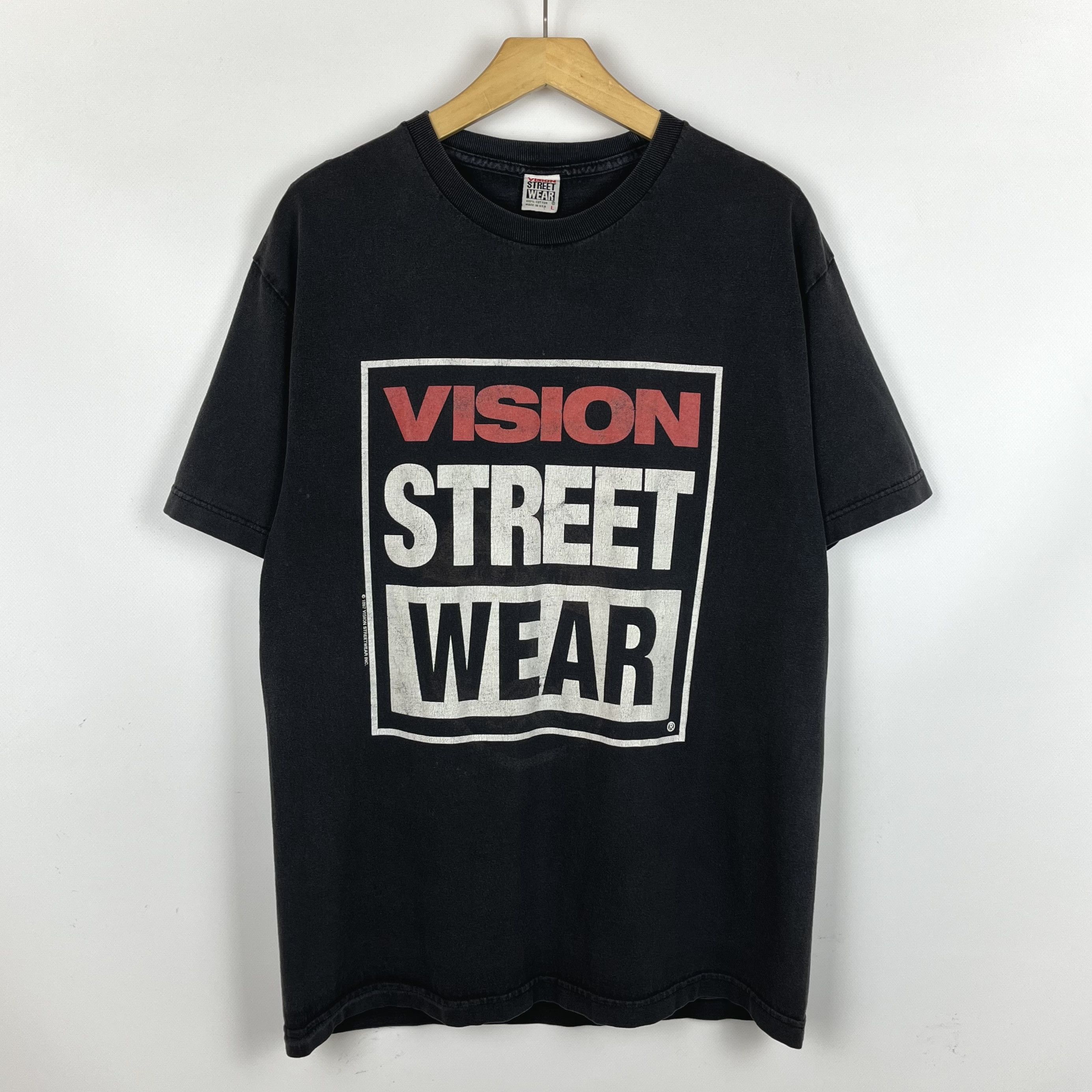 Vision Streetwear Vintage Vision Streetwear Big Logo T Shirt 1987 Size US L / EU 52-54 / 3 - 1 Thumbnail