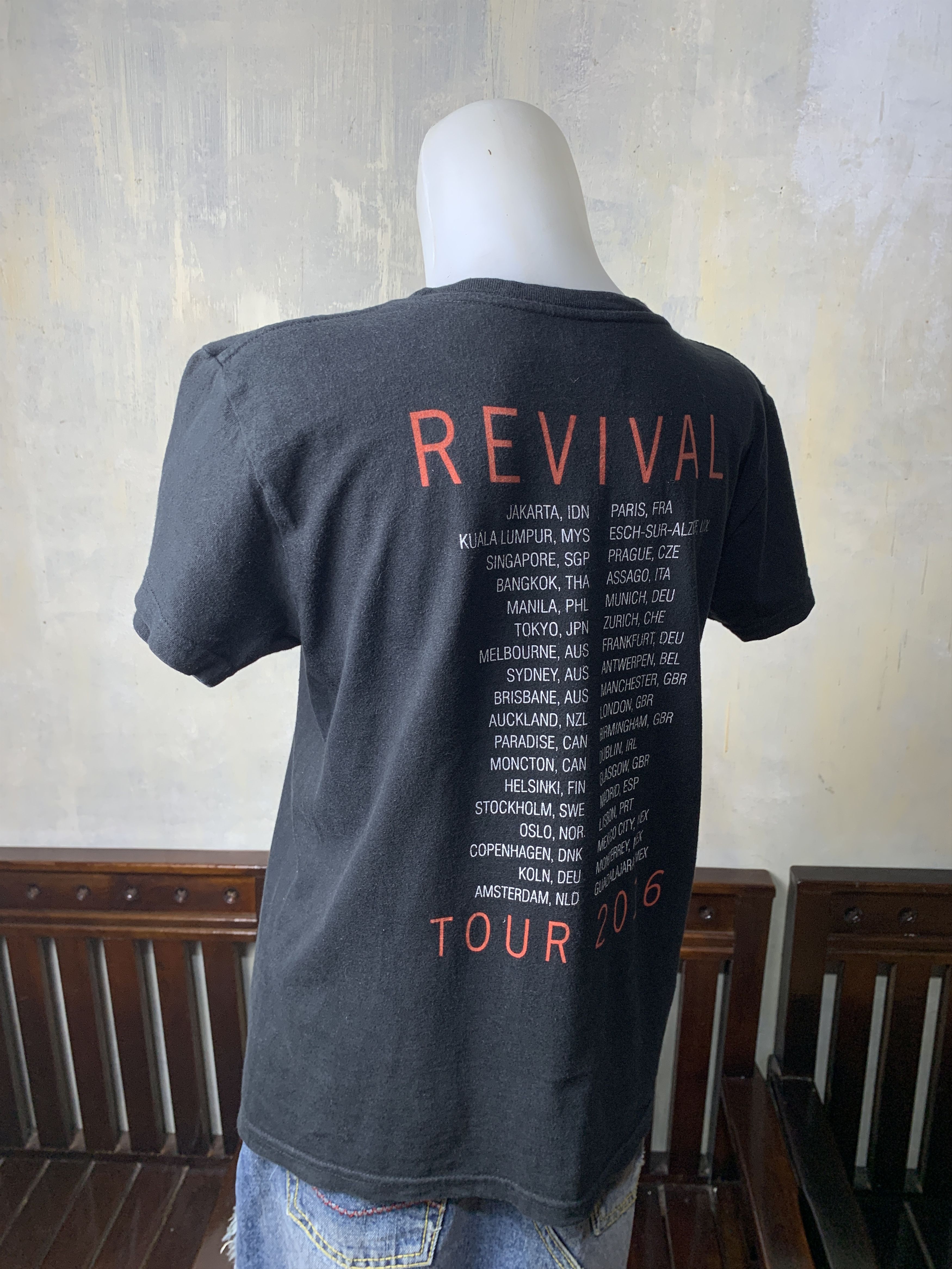 Band Tees 2016 Selena Gomez Black Tour Tee (M) Size M / US 6-8 / IT 42-44 - 3 Thumbnail
