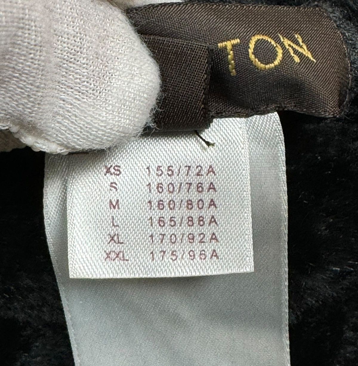 Louis Vuitton Louis Vuitton Reversible Gilet Vest Rabbit Fur Cashmere Size L / US 10 / IT 46 - 15 Thumbnail