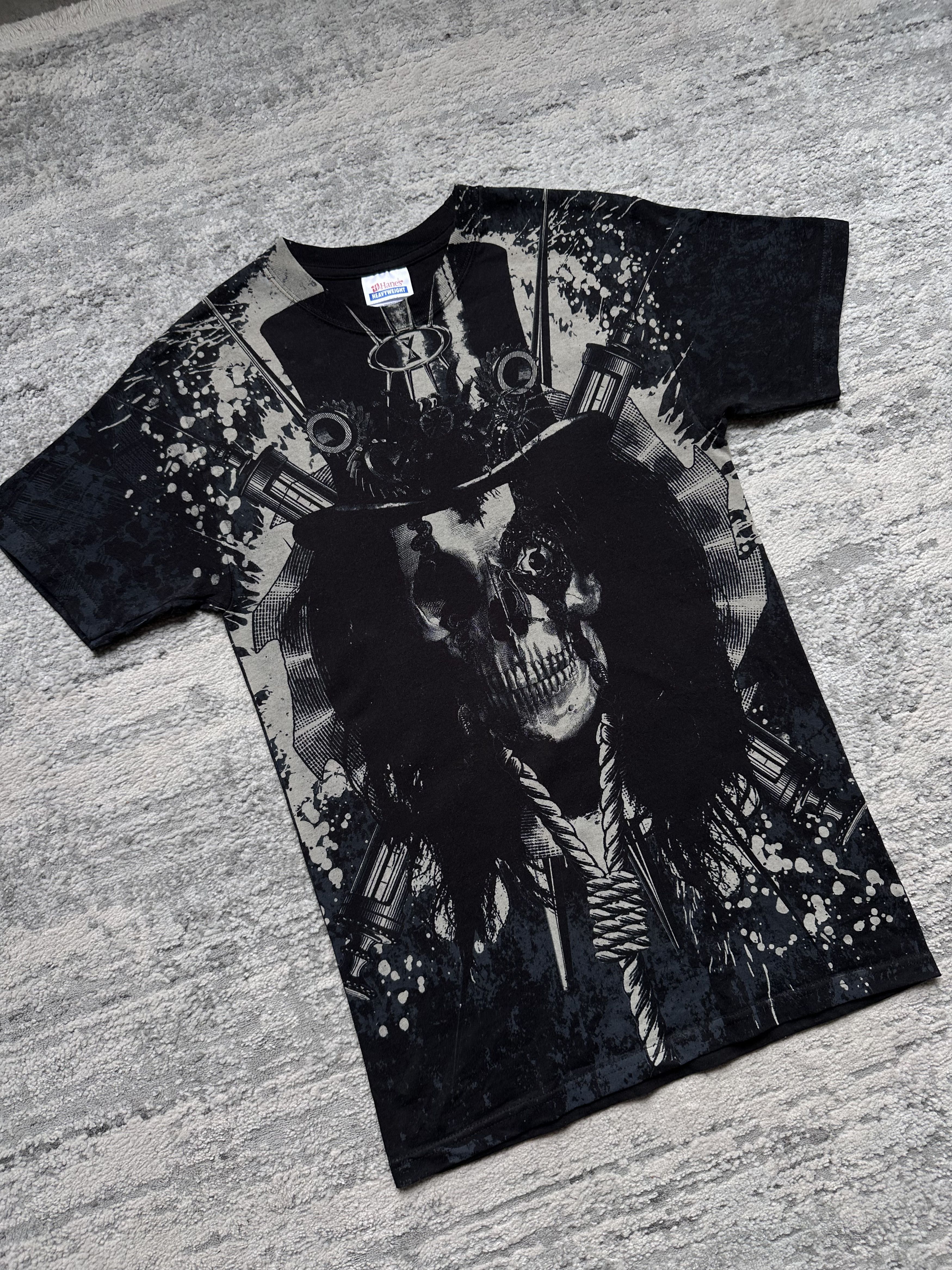 Band Tees Alice Cooper’s Theatre of Death 2010 t shirt Size US S / EU 44-46 / 1 - 3 Thumbnail