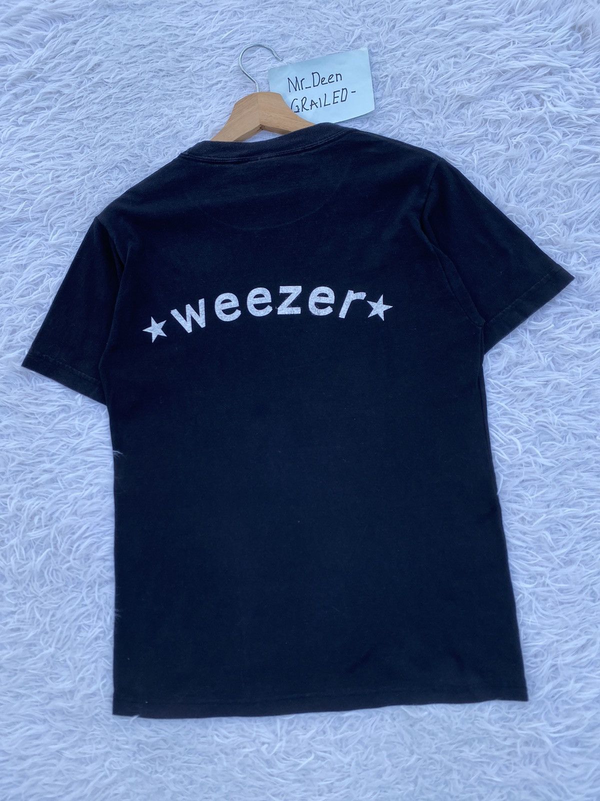 Band Tees Rare Vintage Weezer Band Tees Size US M / EU 48-50 / 2 - 16 Thumbnail