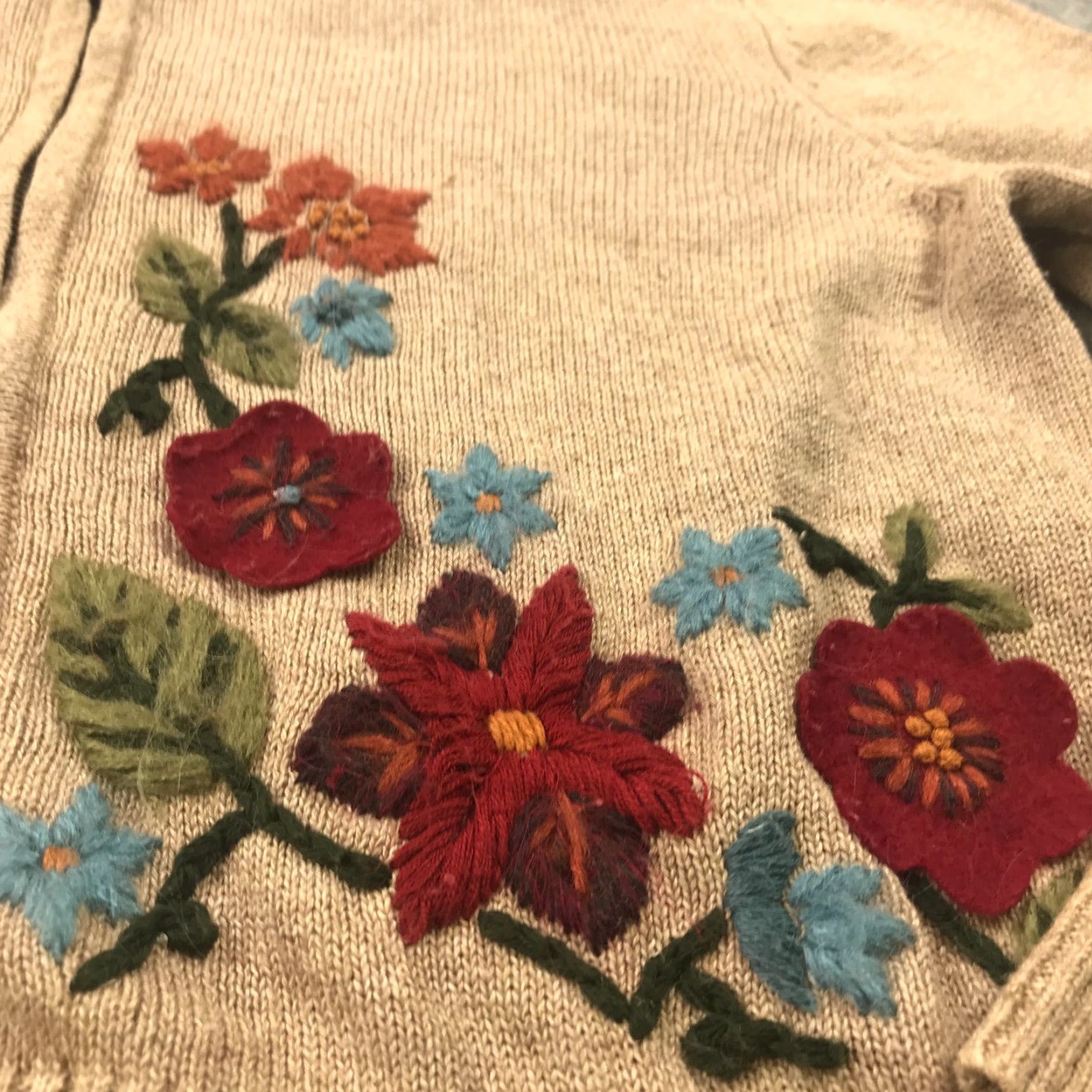 Vintage VINTAGE Tiara International Floral 3D Embroidered Sweater Cardigan Large Beige Womens Size L / US 10 / IT 46 - 2 Thumbnail