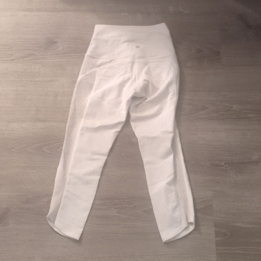 Lululemon Lululemon crop leggings size 4 Size 27" / US 4 / IT 40 - 5 Thumbnail