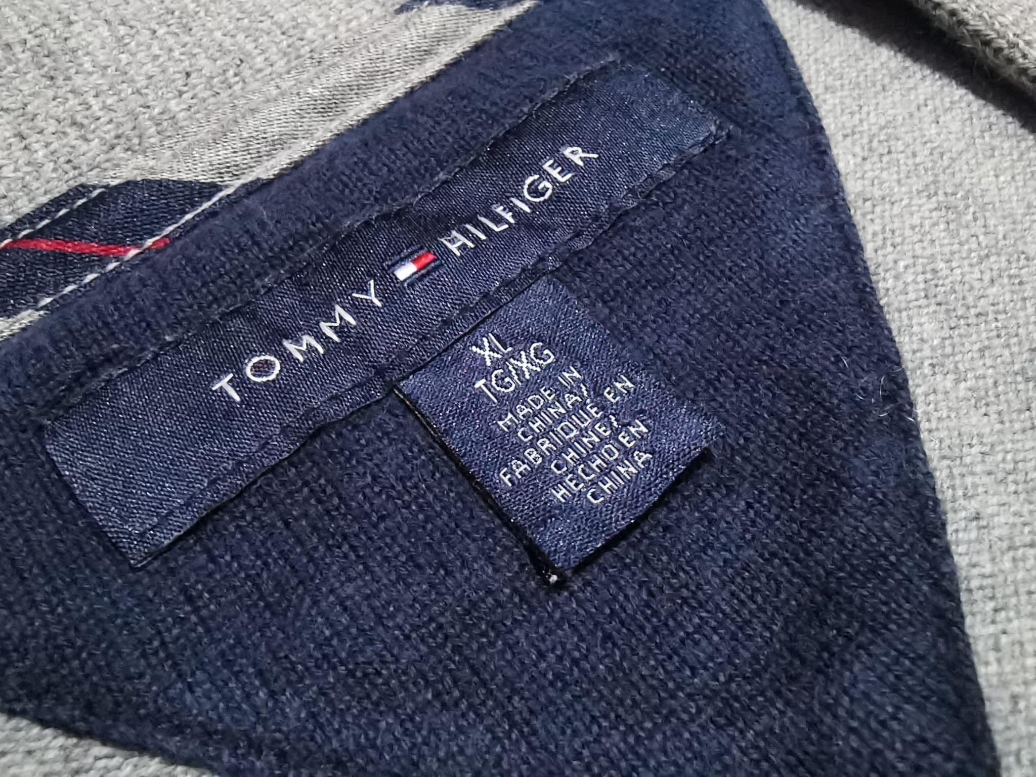 Tommy Hilfiger Tommy Hilfiger unisex cardigan L 2167 Size US L / EU 52-54 / 3 - 3 Thumbnail