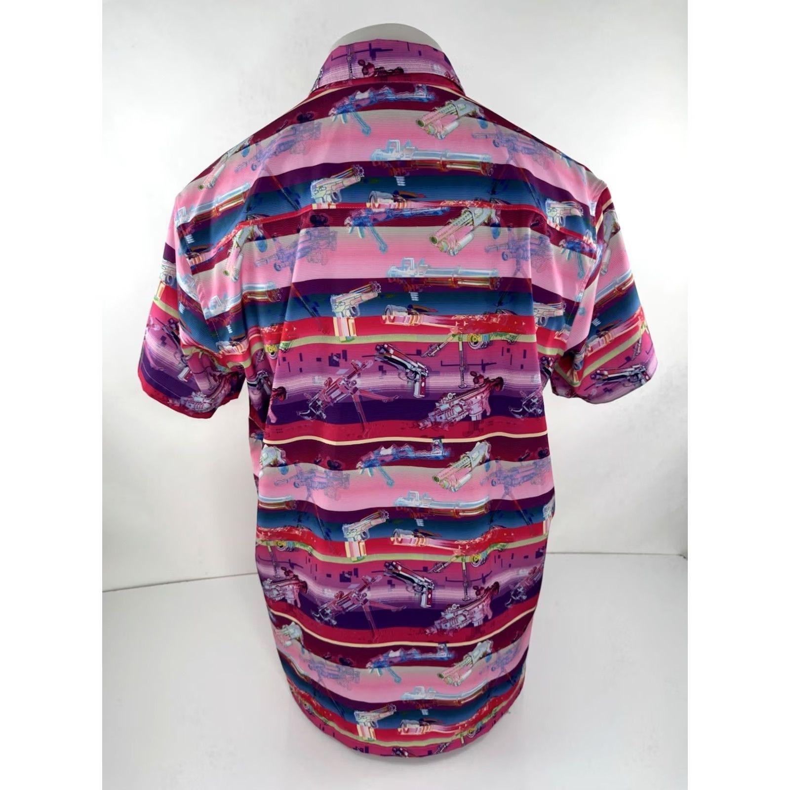 Pistola RETRO RIFLE - VAPOR Tactical Pistol XL AR15 Military Shirt - Short Sleeve Button-Up Men Multicolor Retro 80s 90s Mens XL Size US XL / EU 56 / 4 - 3 Thumbnail
