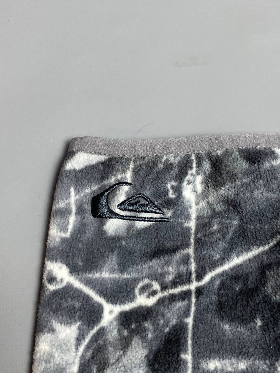 Quiksilver Quiksilver Abstract Fleece Neck Gaiter Tube Scarf Winter Size ONE SIZE - 2 Thumbnail