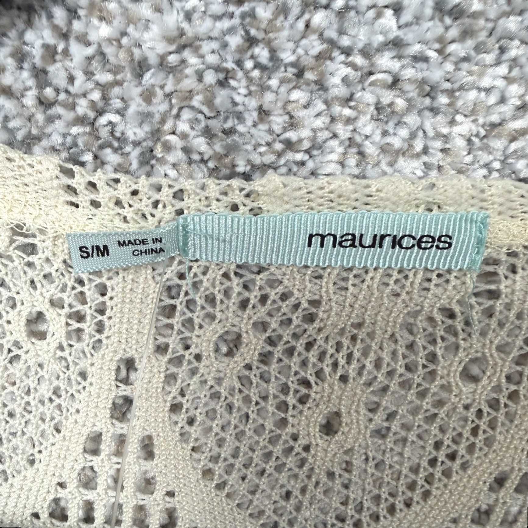 Vintage Maurices Cardigan S/M Cream Crochet Lace Fringe Kimono Sleeve Open Front Boho Festival Hippie Chic Women Shirt Sweater Geometric Pattern Size S / US 4 / IT 40 - 6 Thumbnail