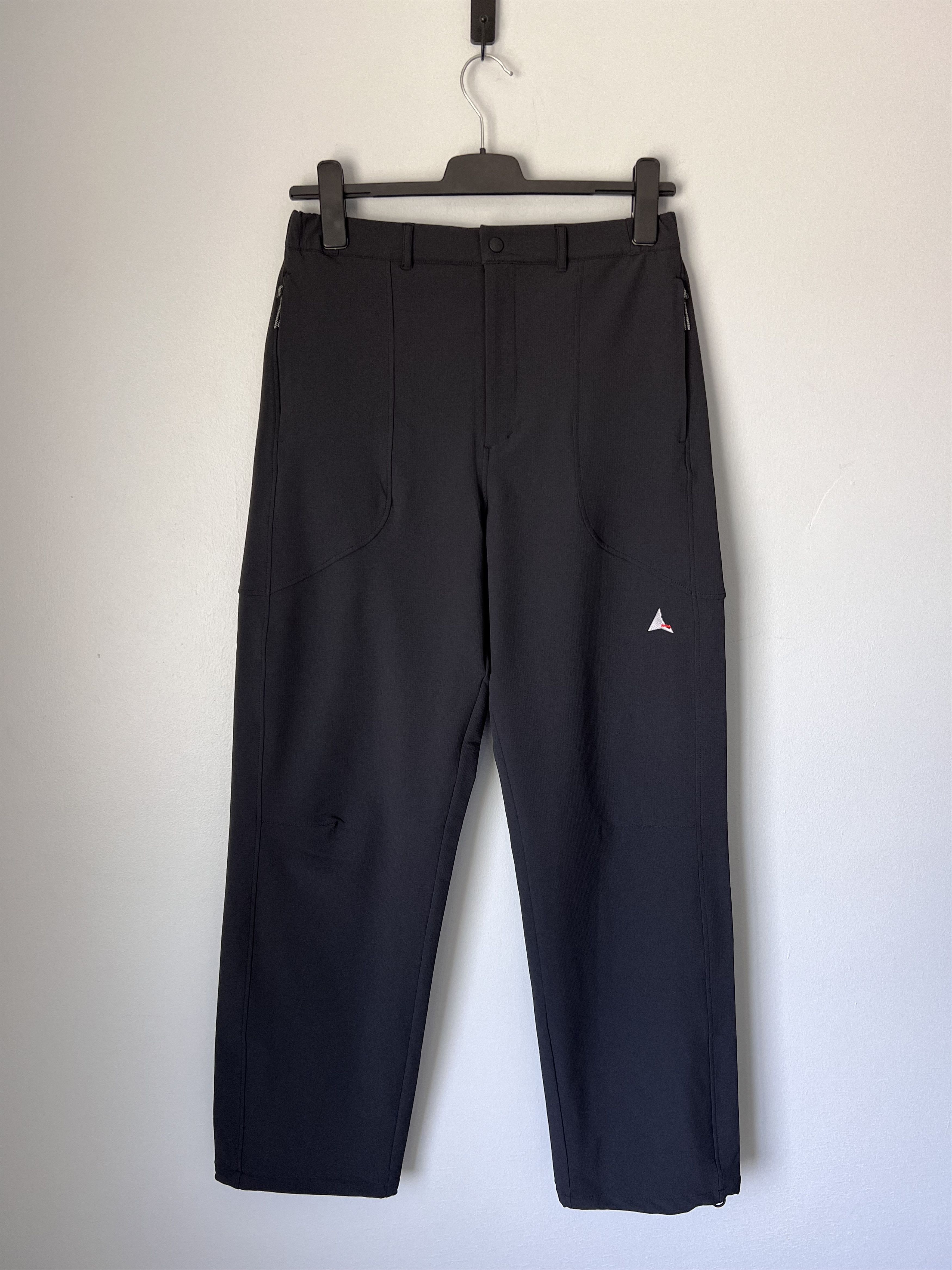 ROA Nylon Stretch Pants in Black