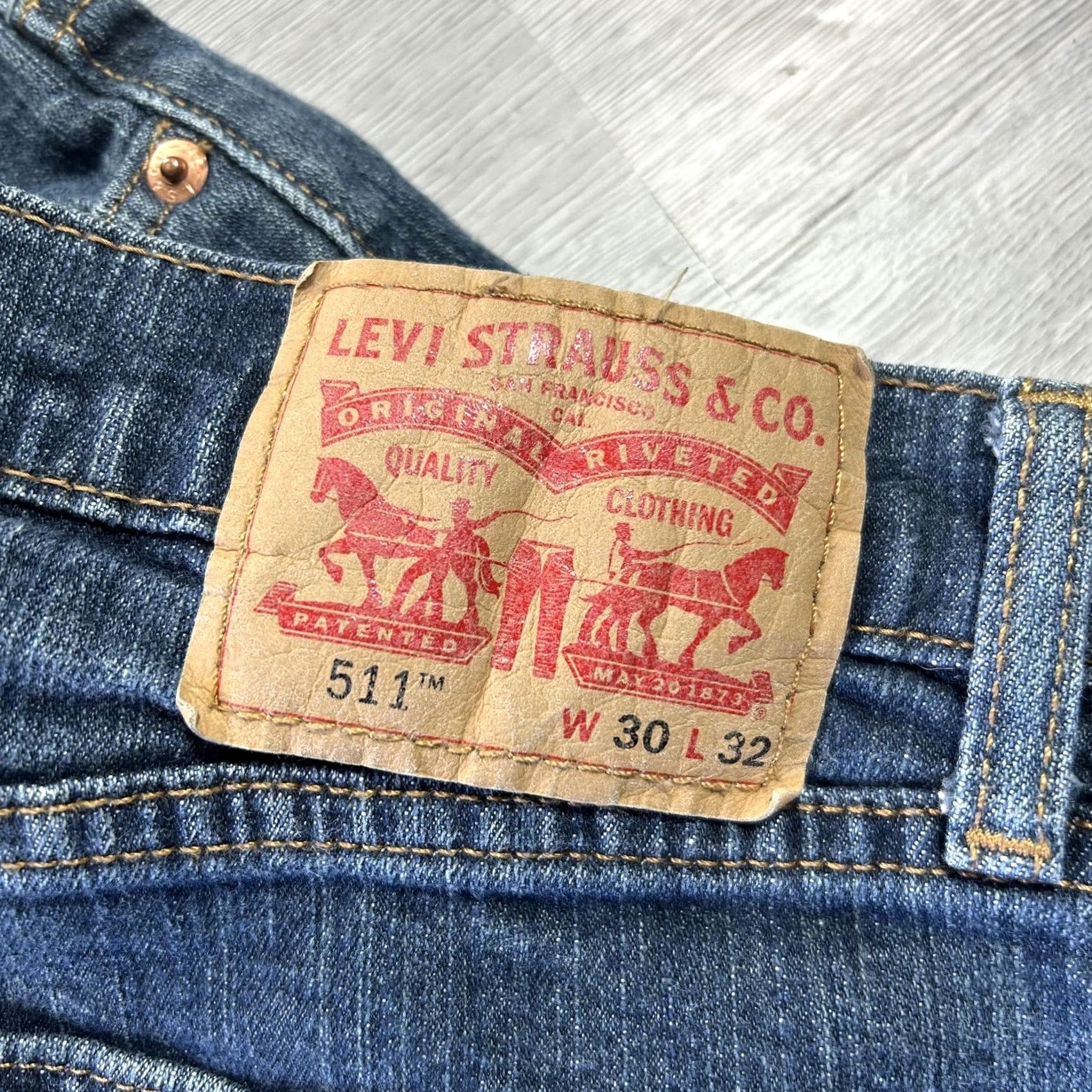 Levi's Levi's 511 Slim Jeans Mens 30x30 Blue Tapered Stretch Denim Medium Wash Pants Size US 30 / EU 46 - 4 Thumbnail