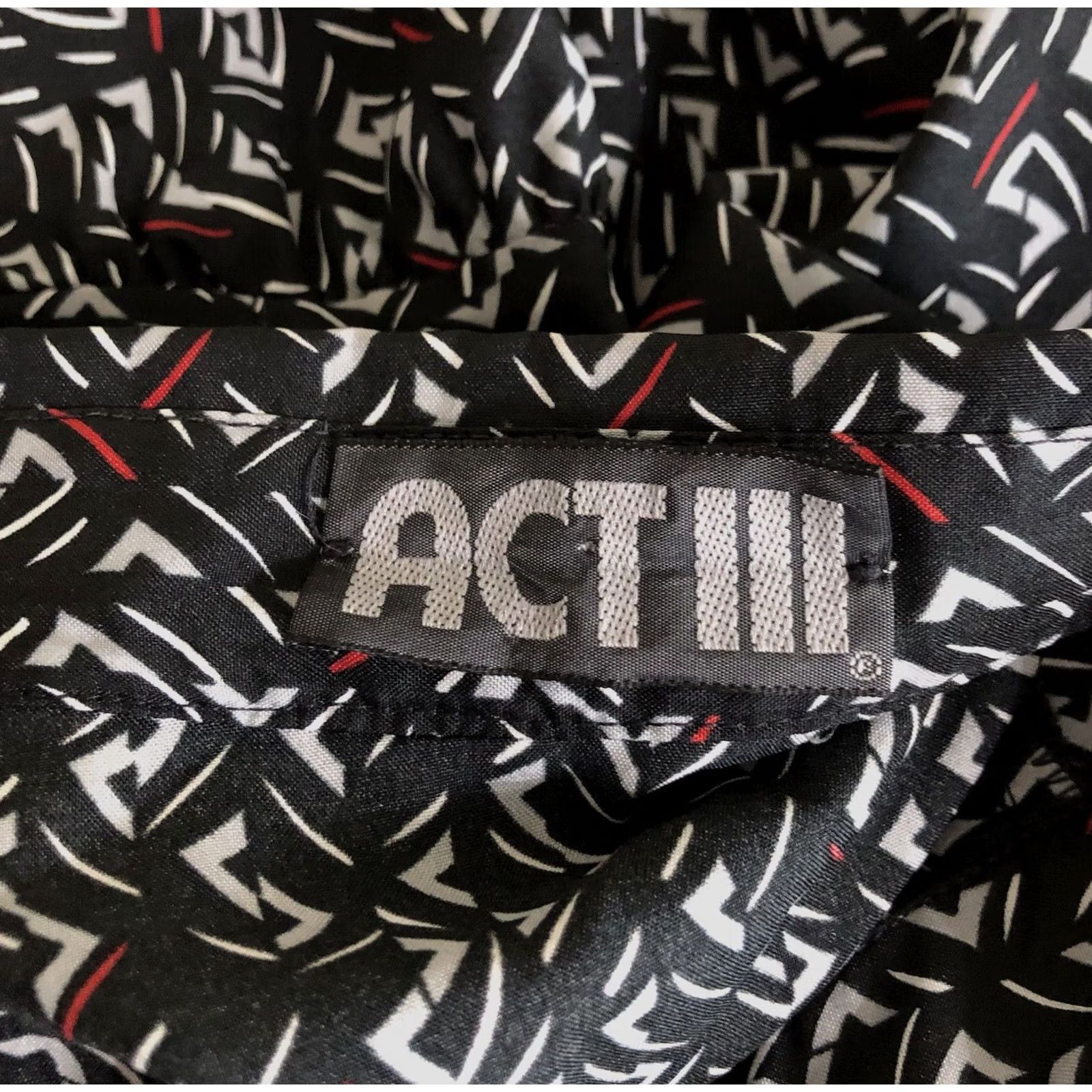 Vintage User: Original Title: Vintage Act III 70s 80s Top XL Blk Gray Geo Artsy Career office secretary ILGWU Size XL / US 12-14 / IT 48-50 - 5 Thumbnail