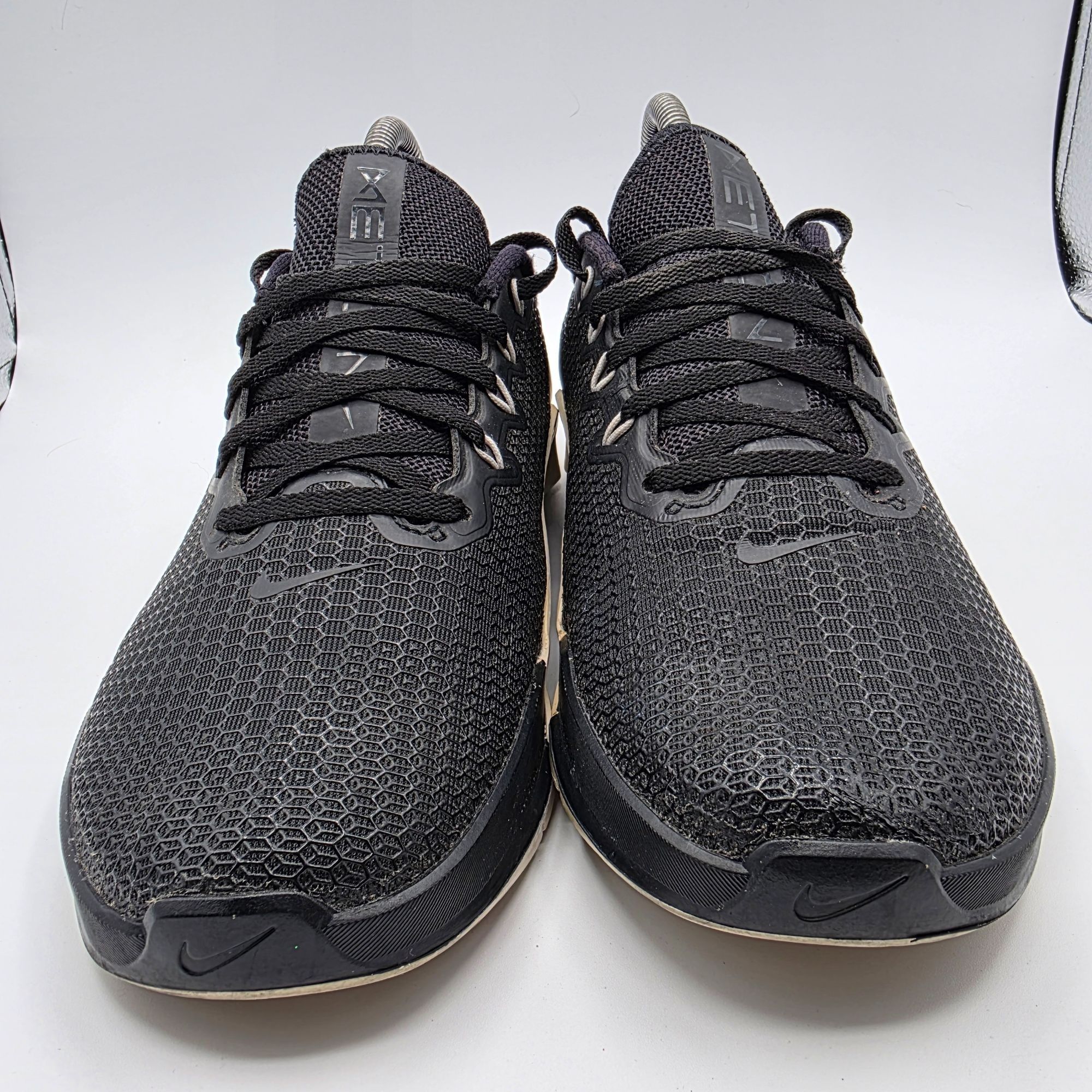 Nike Nike Metcon 5 Womens Size 7.5 Black White Sneakers Shoes Cr Size US 7.5 / EU 40-41 - 2 Thumbnail