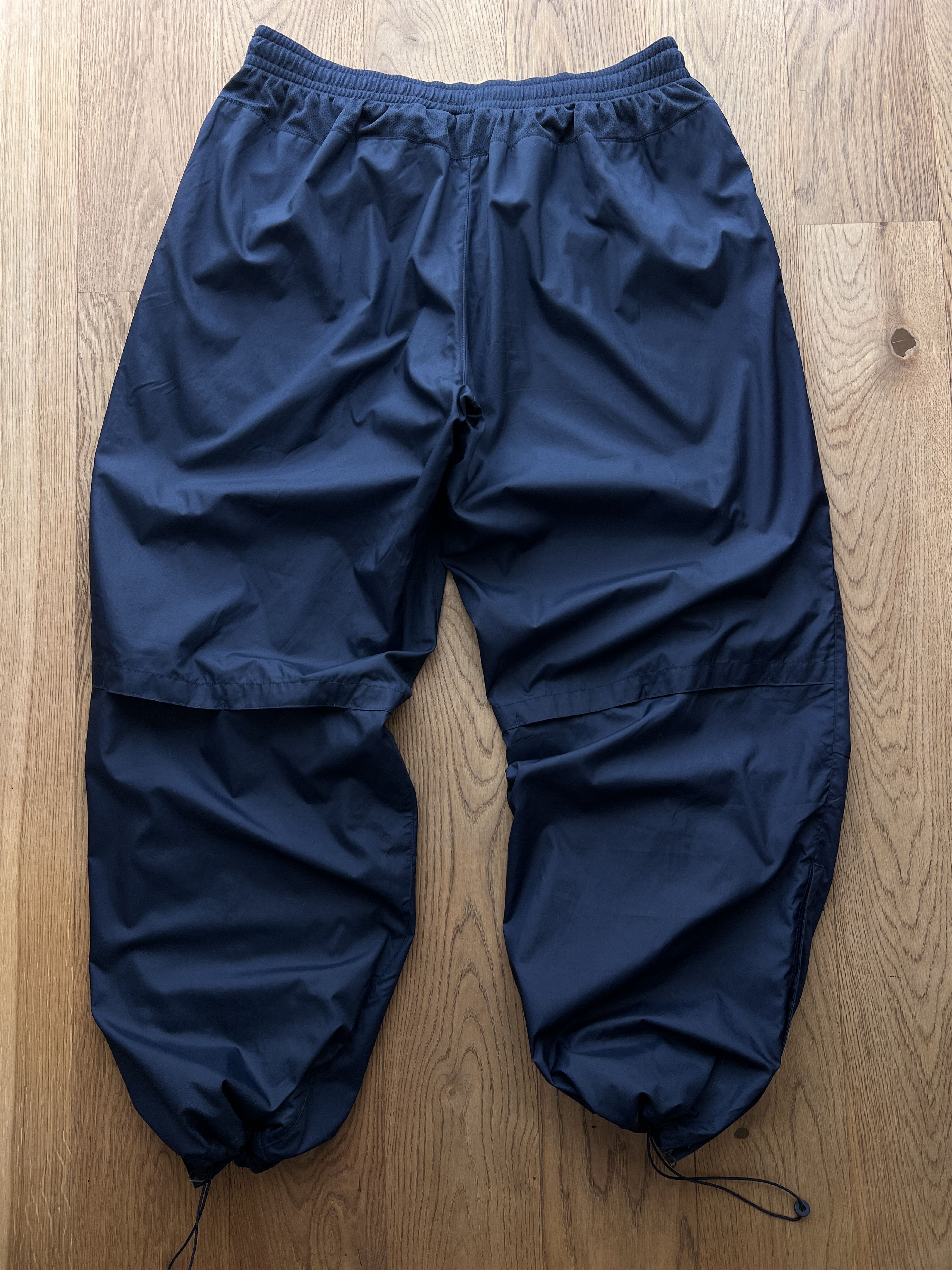 パンツ 00s nike buggy wide nylon pants y2k teck 00s NIKE バギー ナイロンパンツ ワイドレグ シルバー テック系
