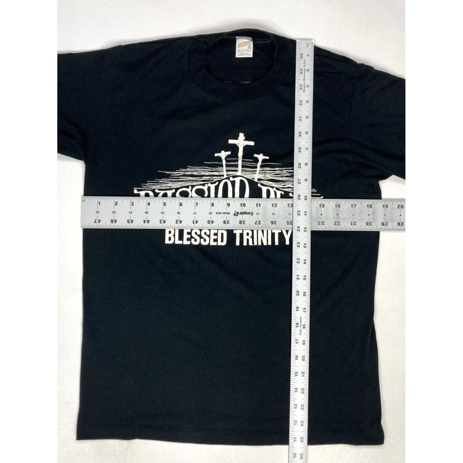 Vintage VINTAGE Sportswear T-Shirt Women Medium Black USA 80s Passion Play Blessed Trinity Graphic Crew Neck Short Sleeve Casual Sleeves 100% Cotton Womens Size M / US 6-8 / IT 42-44 - 6 Thumbnail