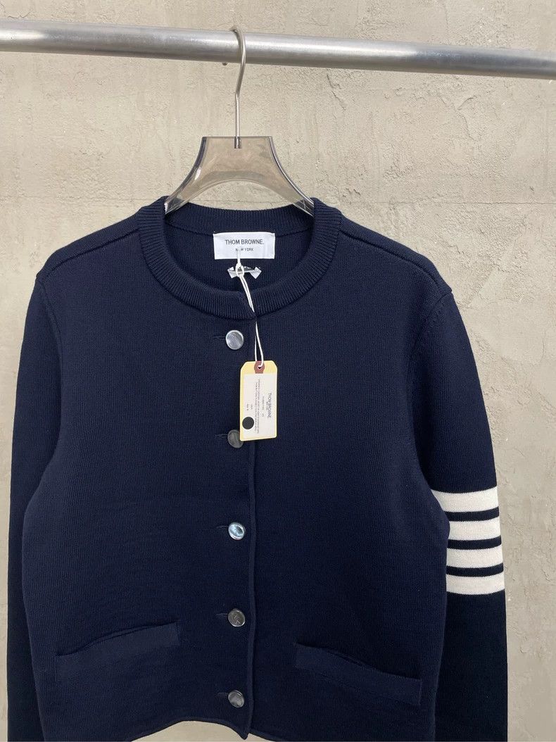 Thom Browne Thom browne Dark blue four-striped villain button knitted c Size M / US 6-8 / IT 42-44 - 3 Thumbnail
