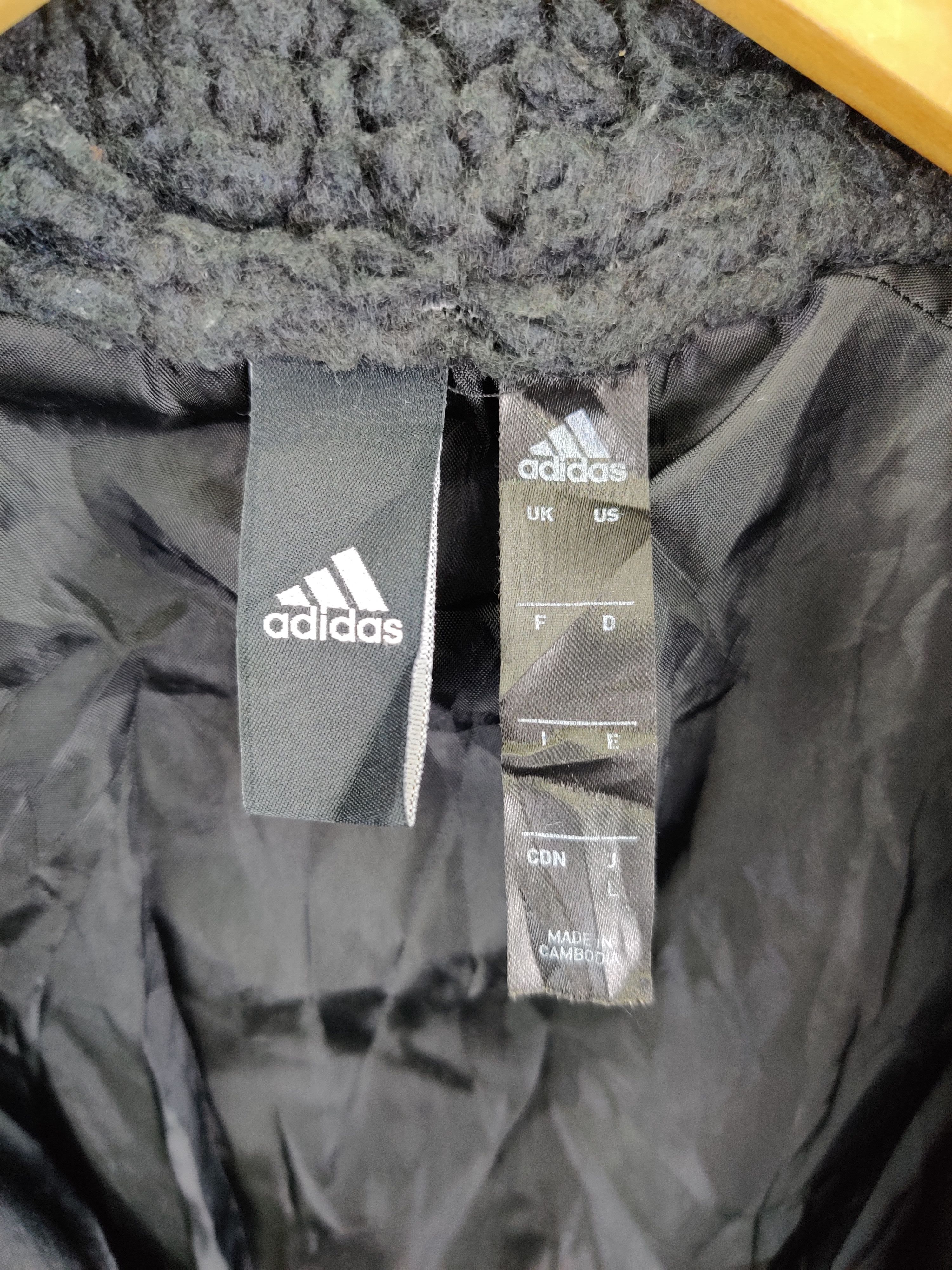 Adidas Vintage Adidas Three Stripes Fleece Jacket Size US L / EU 52-54 / 3 - 12 Thumbnail