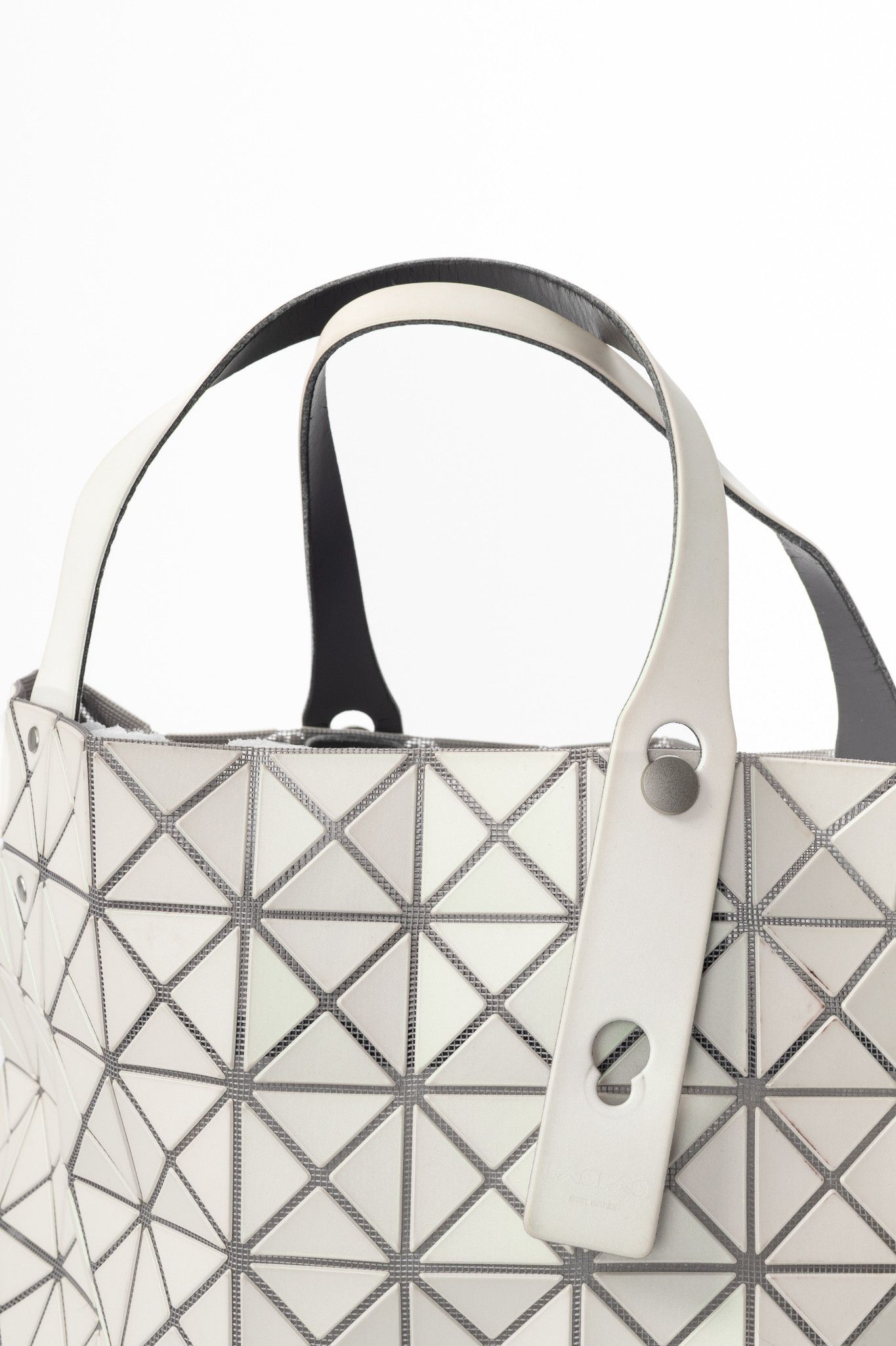 Issey Miyake Bao Bao Bao Bao Issey Miyake White Iridescent Geometric Tote Size ONE SIZE - 6 Thumbnail