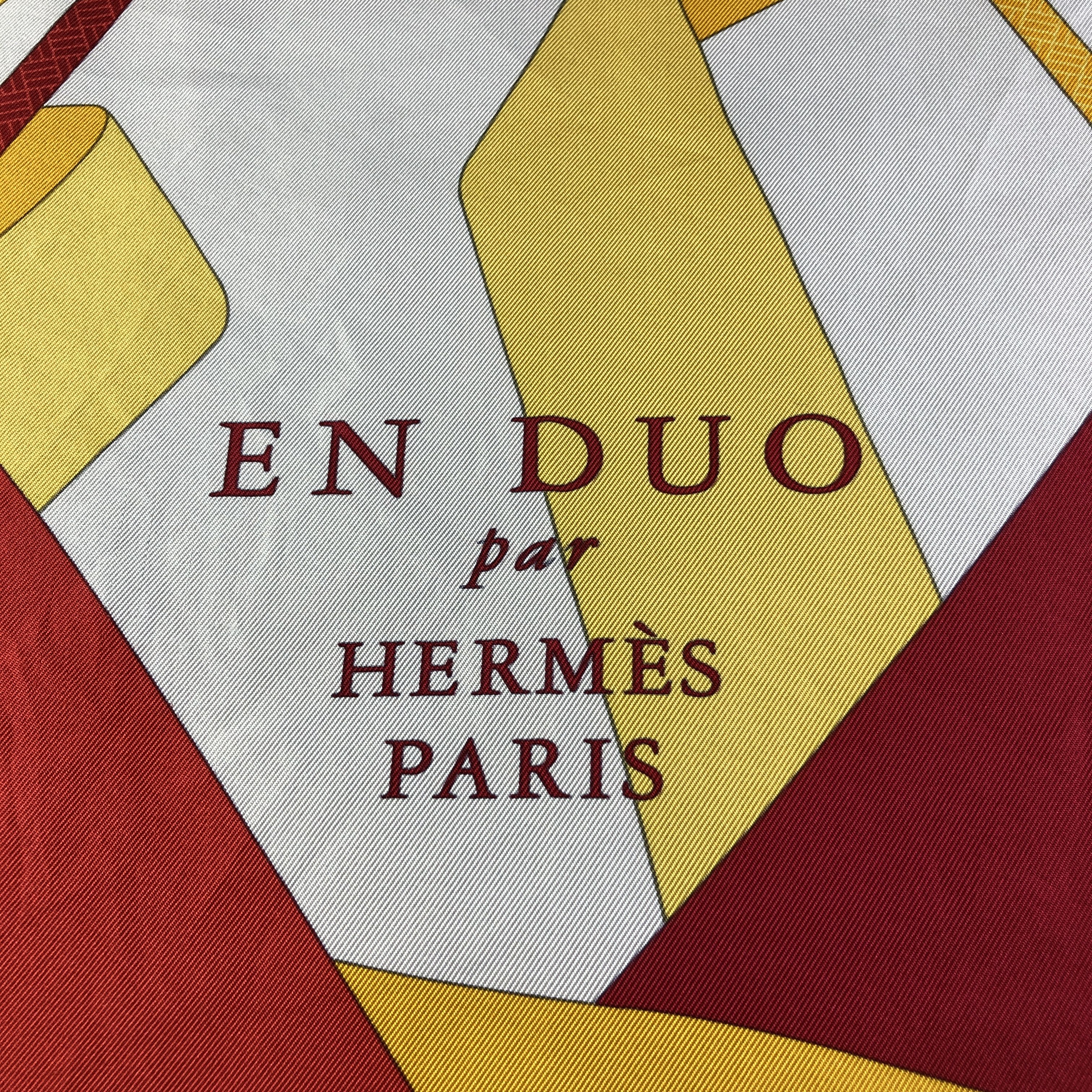 Hermes Vintage Hermes En Duo Silk Scarf M1135 Size ONE SIZE - 4 Thumbnail