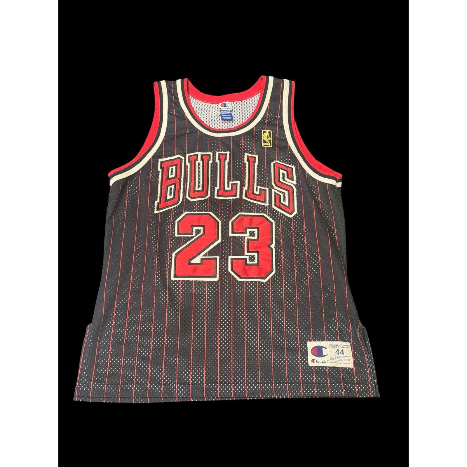 Champion Bulls Jordan # 23 jersey Size US L / EU 52-54 / 3 - 1 Thumbnail