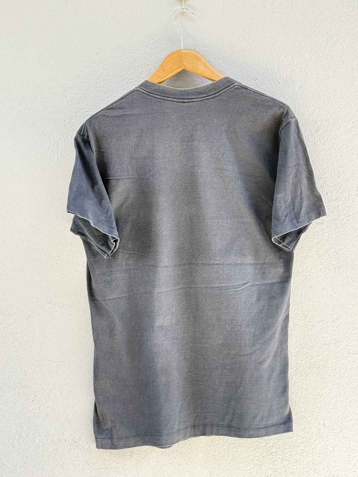 Levi's Vintage Clothing Thrashed Vintage 90s Levis Button Your Fly Faded Tee Size US L / EU 52-54 / 3 - 7 Thumbnail