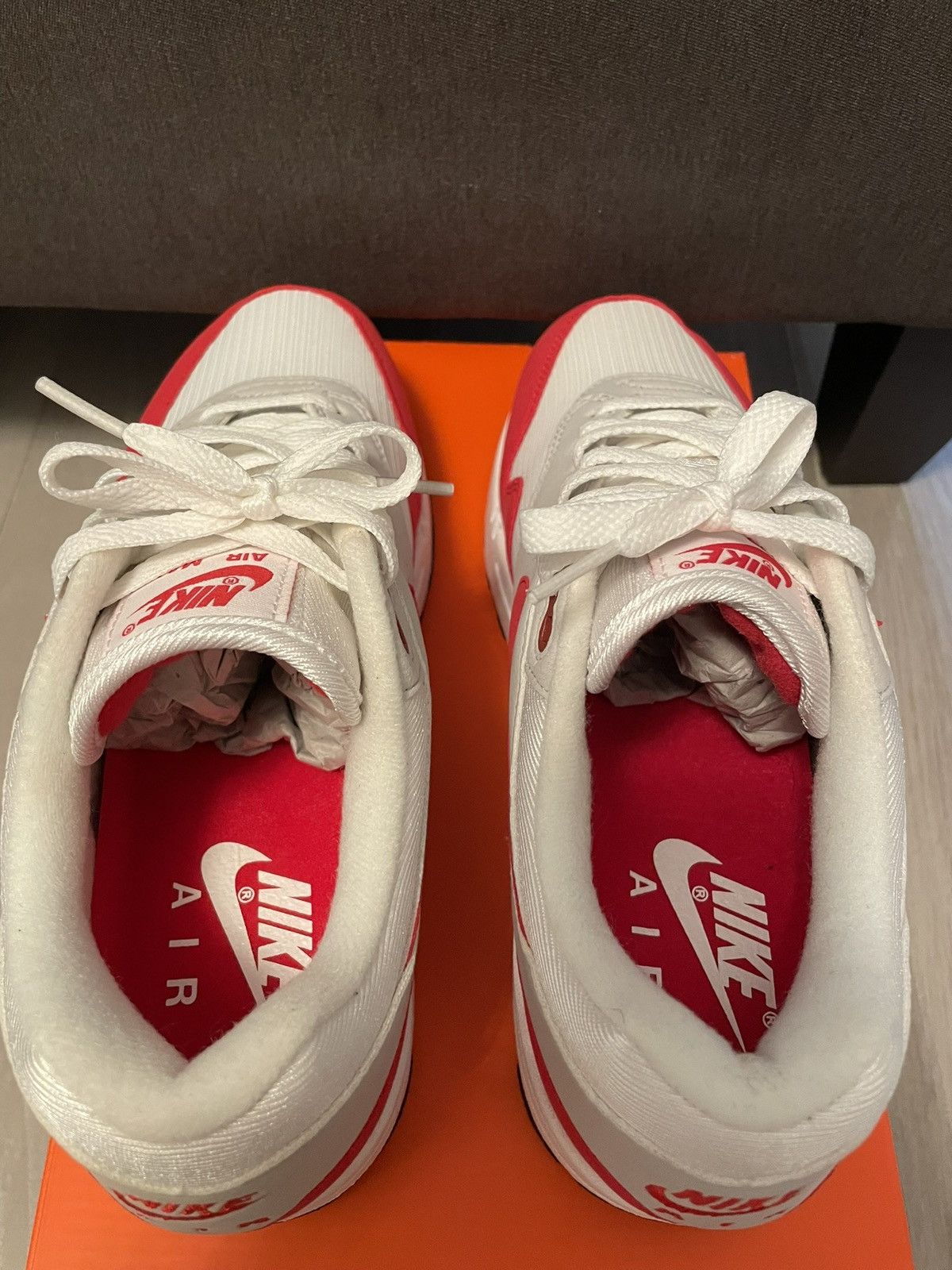 Nike Nike Air Max 1 Anniversary Red (2017) Size US 7.5 / EU 40-41 - 4 Thumbnail